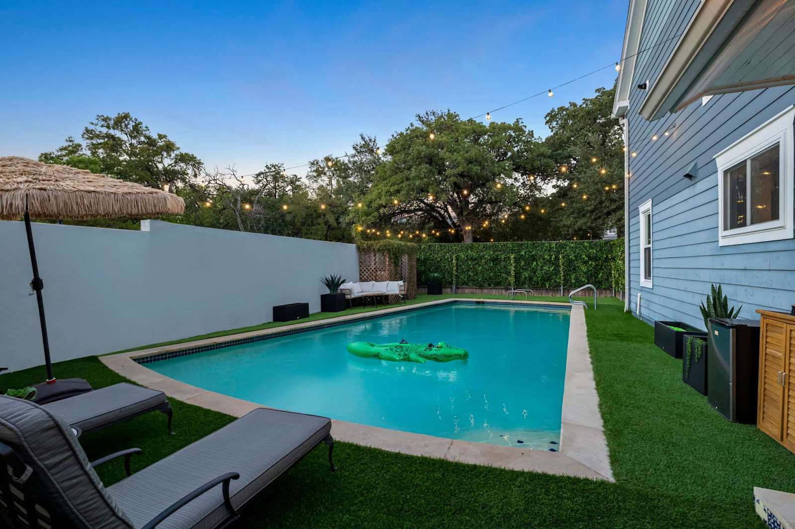 Poolside Funhouse, photo 59