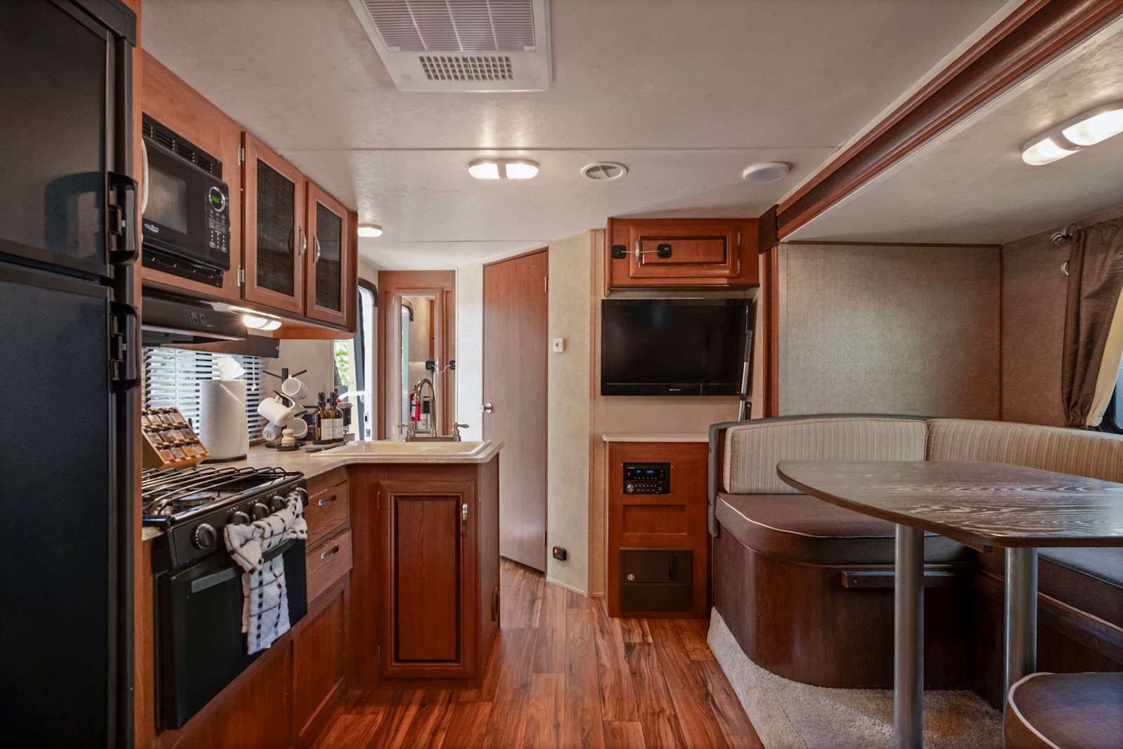The Cozy Camper, photo 11