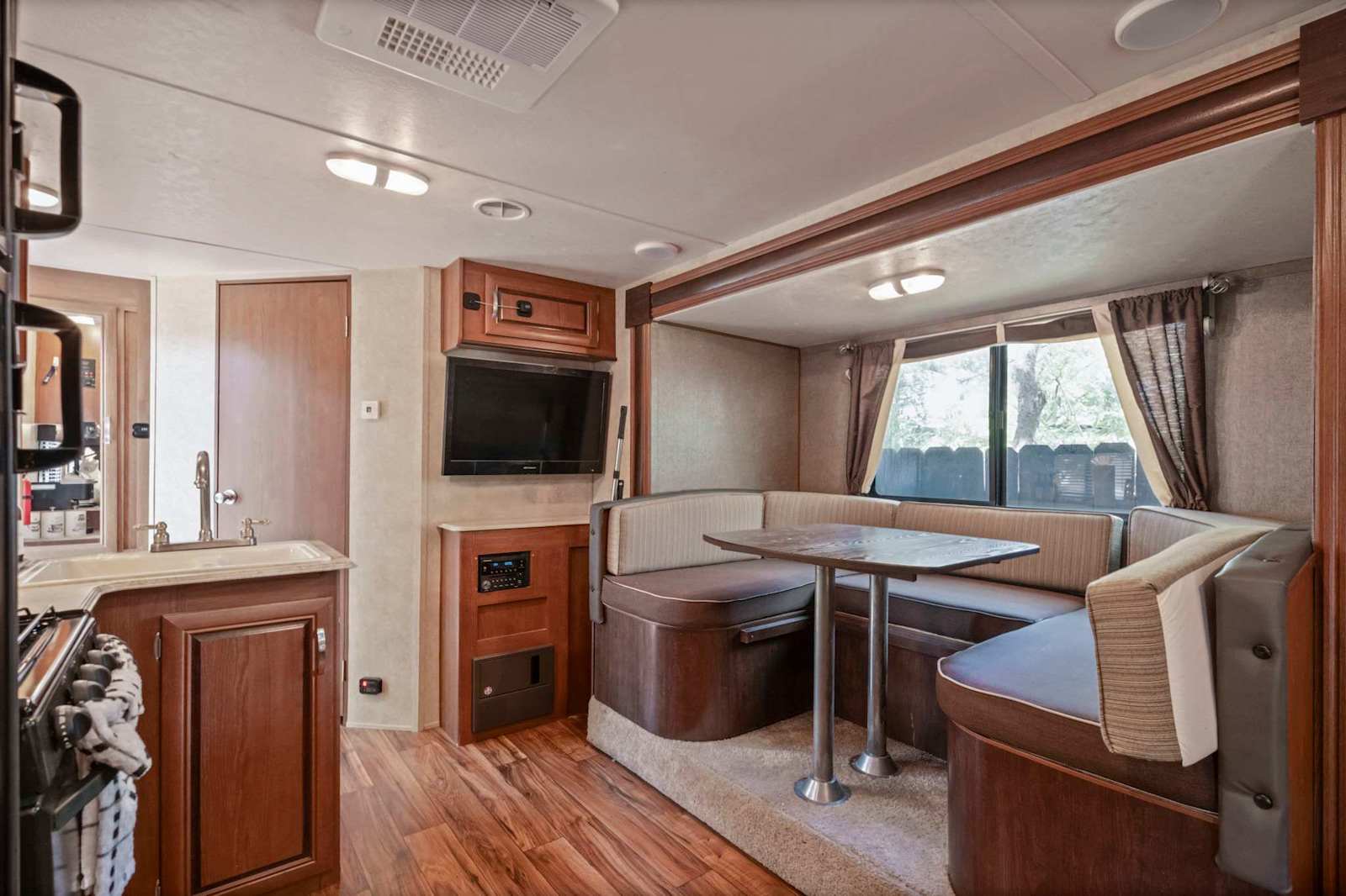 The Cozy Camper, photo 17