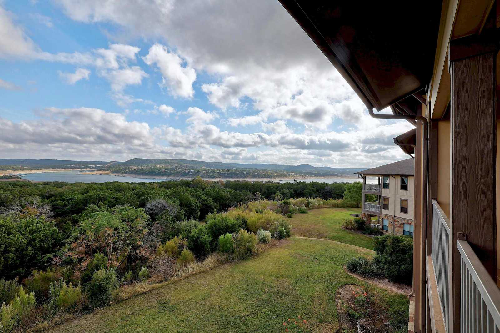Hill Country Hideaway, photo 14