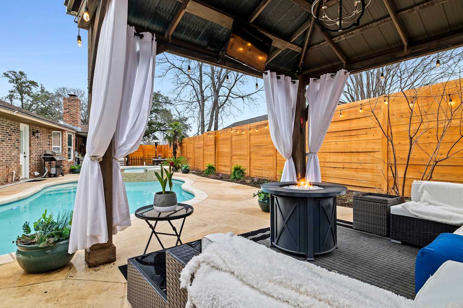 The Pool & Gaming Retreat, photo 37