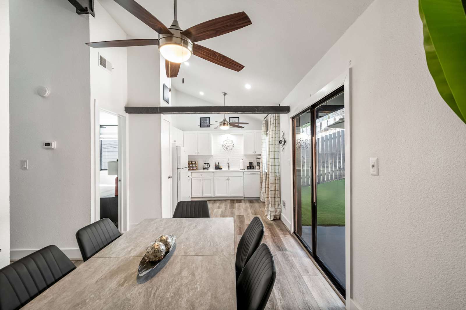 The Orange Door Unit B, photo 19