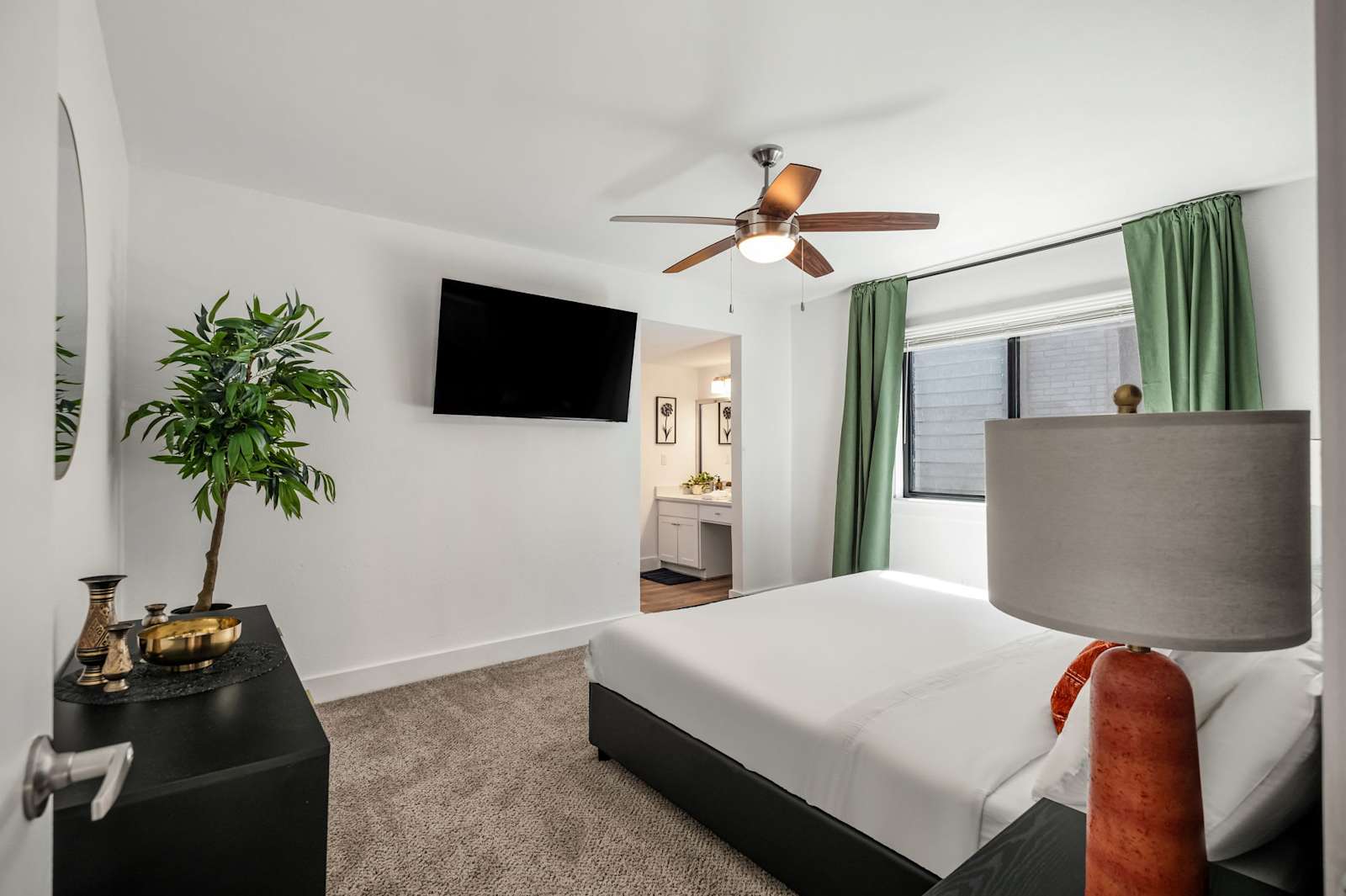 The Orange Door Unit B, photo 21
