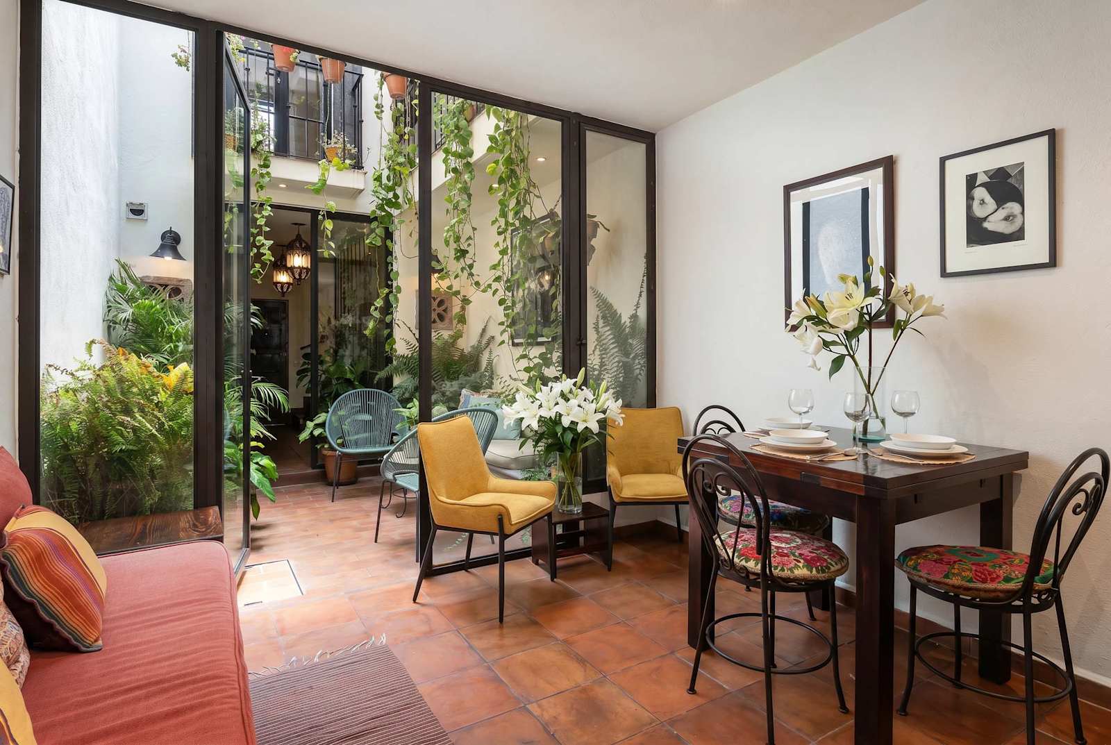 Casa Laura, Architectural Gem w/ Rooftop Views