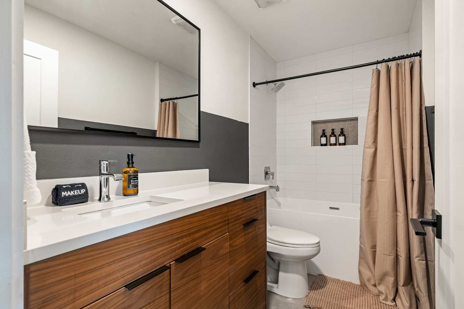 Wonderland Unit A, photo 21