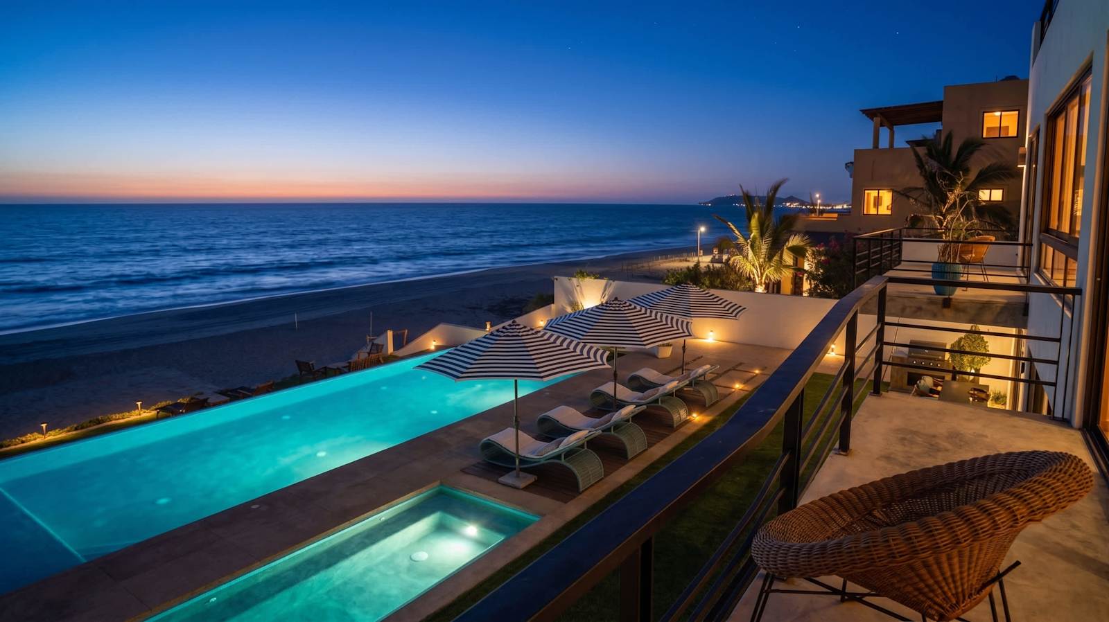 Vista Ballena infinity pool at dusk on Cerritos Beach