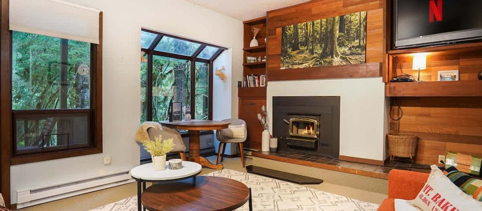 Cedar Suite | Snowater Pools + Fireplace