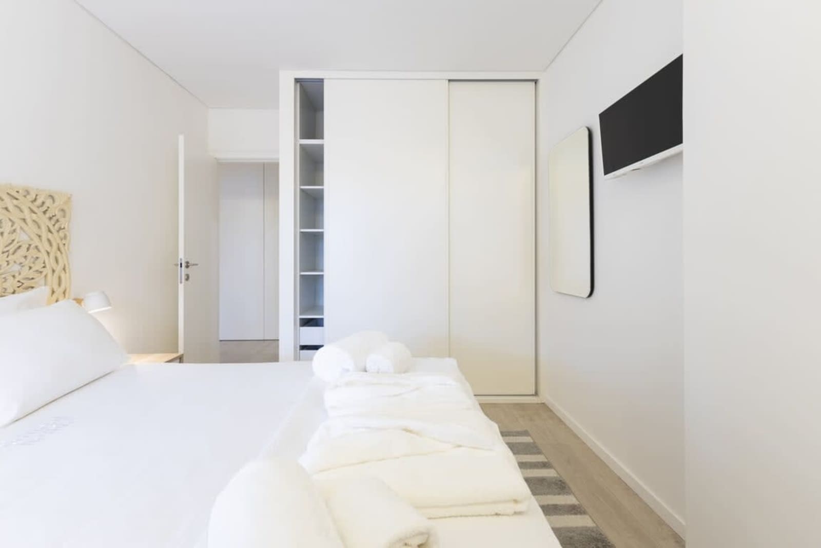 Tide Terrace Duplex – luxury villa in Minho, Portugal – image 40