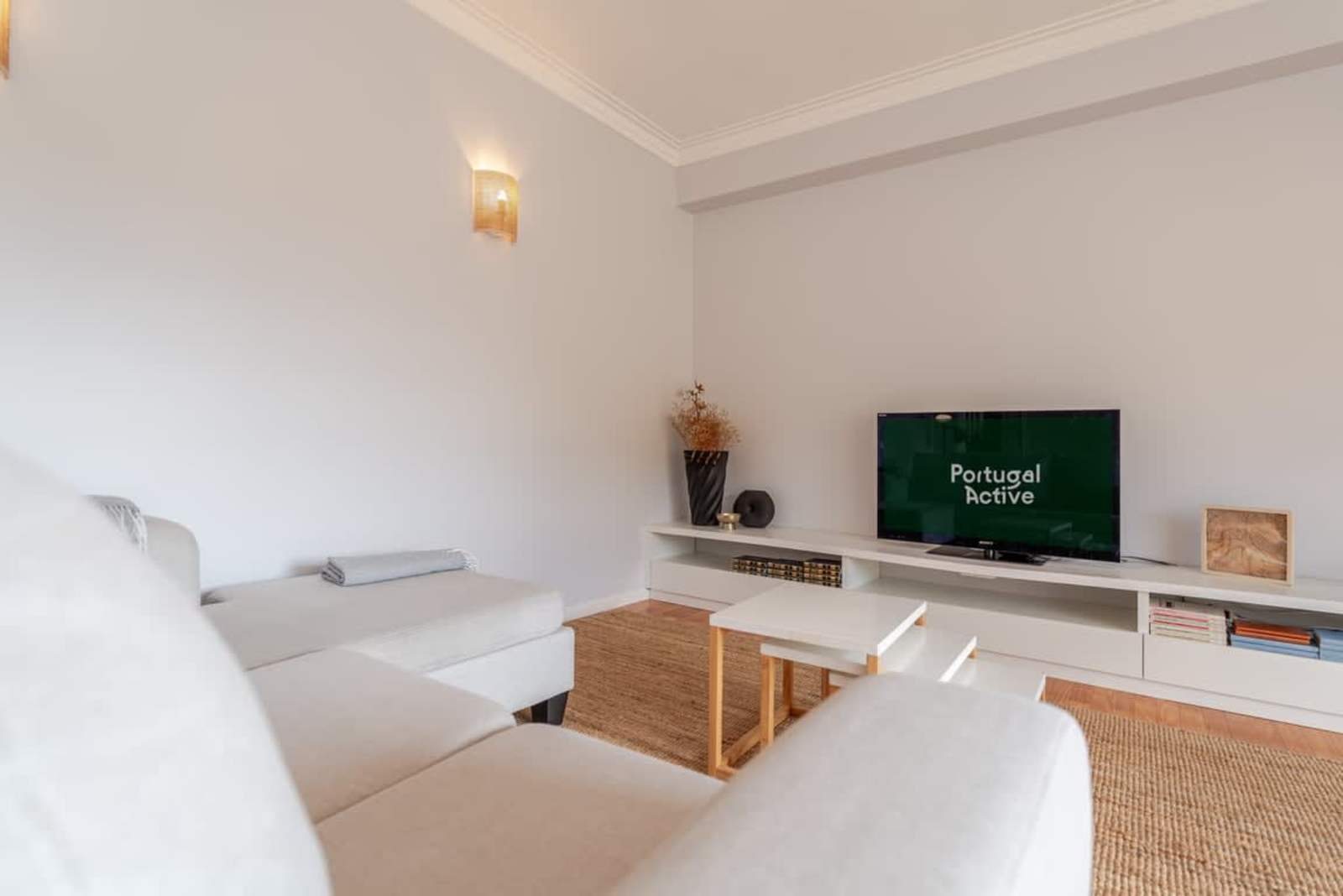 Seaside Urban Retreat – luxury villa in Minho, Portugal – image 31