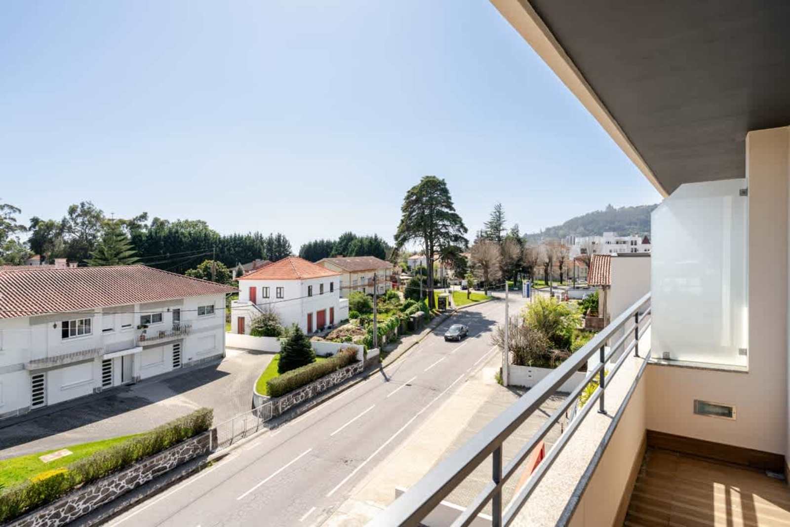 Urban Reflections – luxury villa in Minho, Portugal – image 16