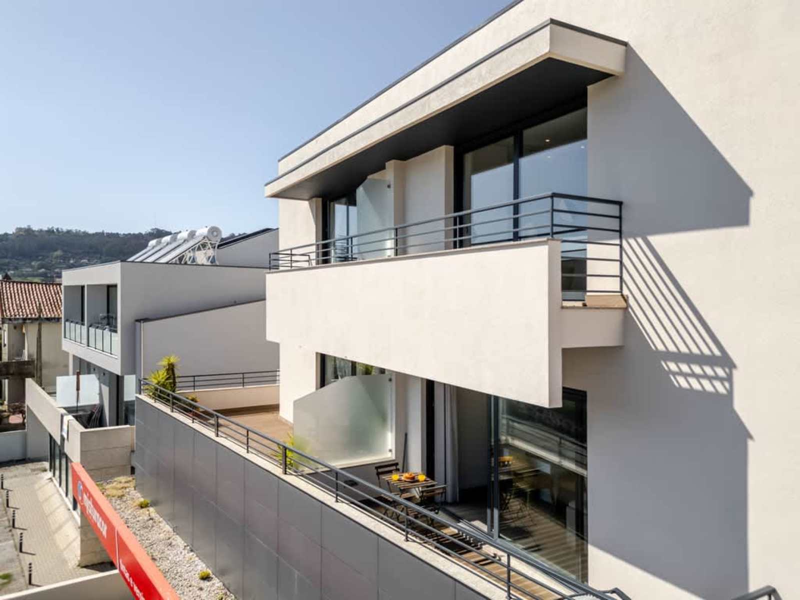 Urban Reflections – luxury villa in Minho, Portugal – image 75