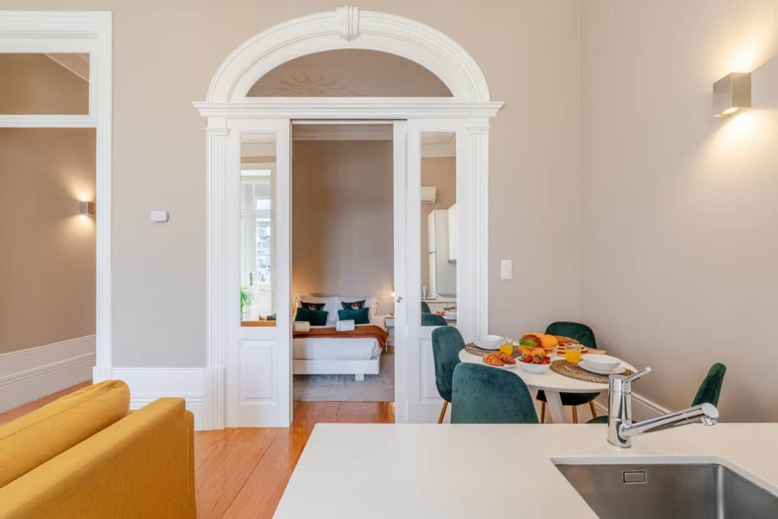 Classic Meets Modern I Downtown Balcony Retreat – luxury villa in Porto and Douro, Portugal – image 31
