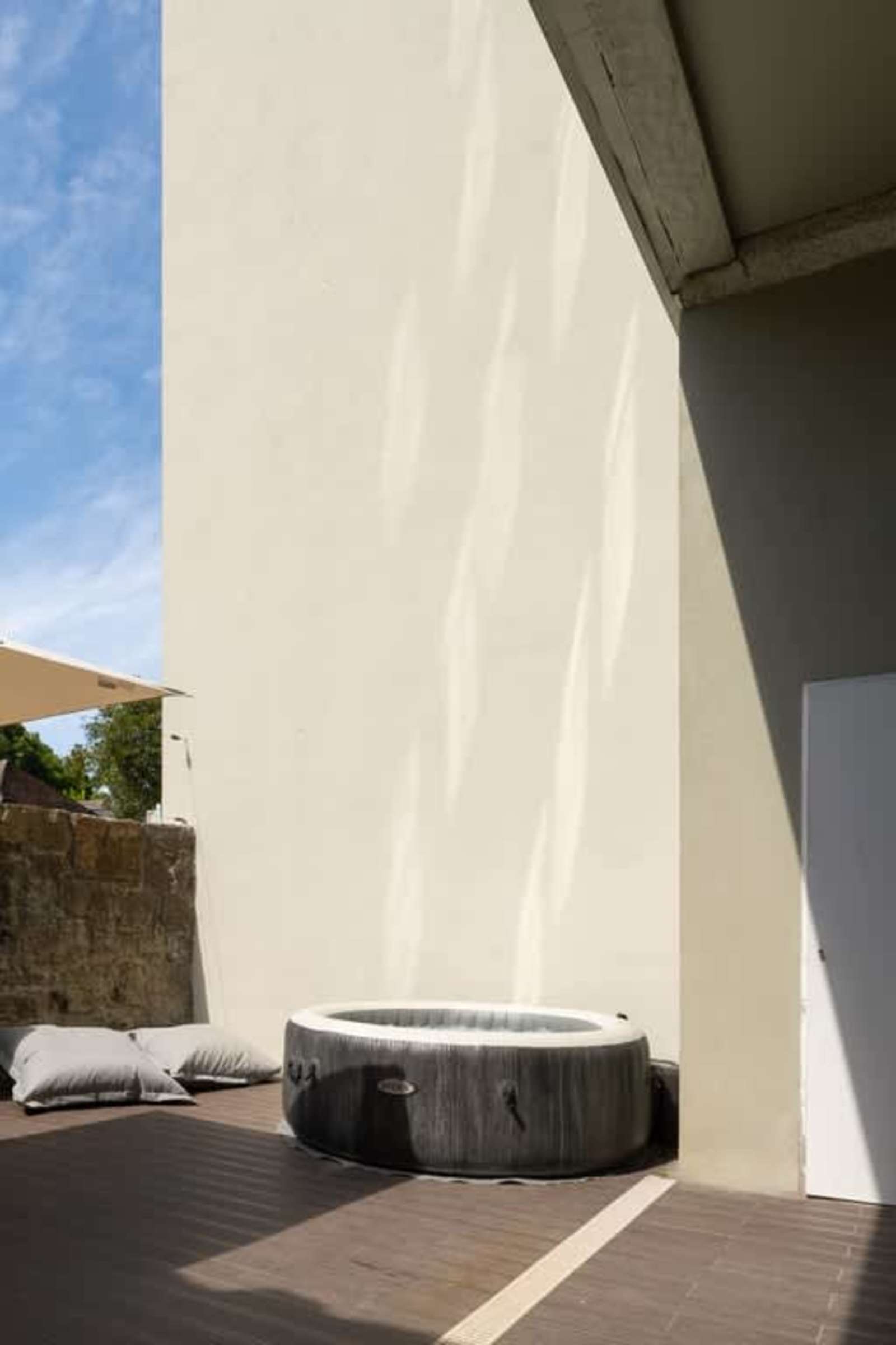 Invictus Escape I Jacuzzi and Charm in the City – luxury villa in Porto and Douro, Portugal – image 35