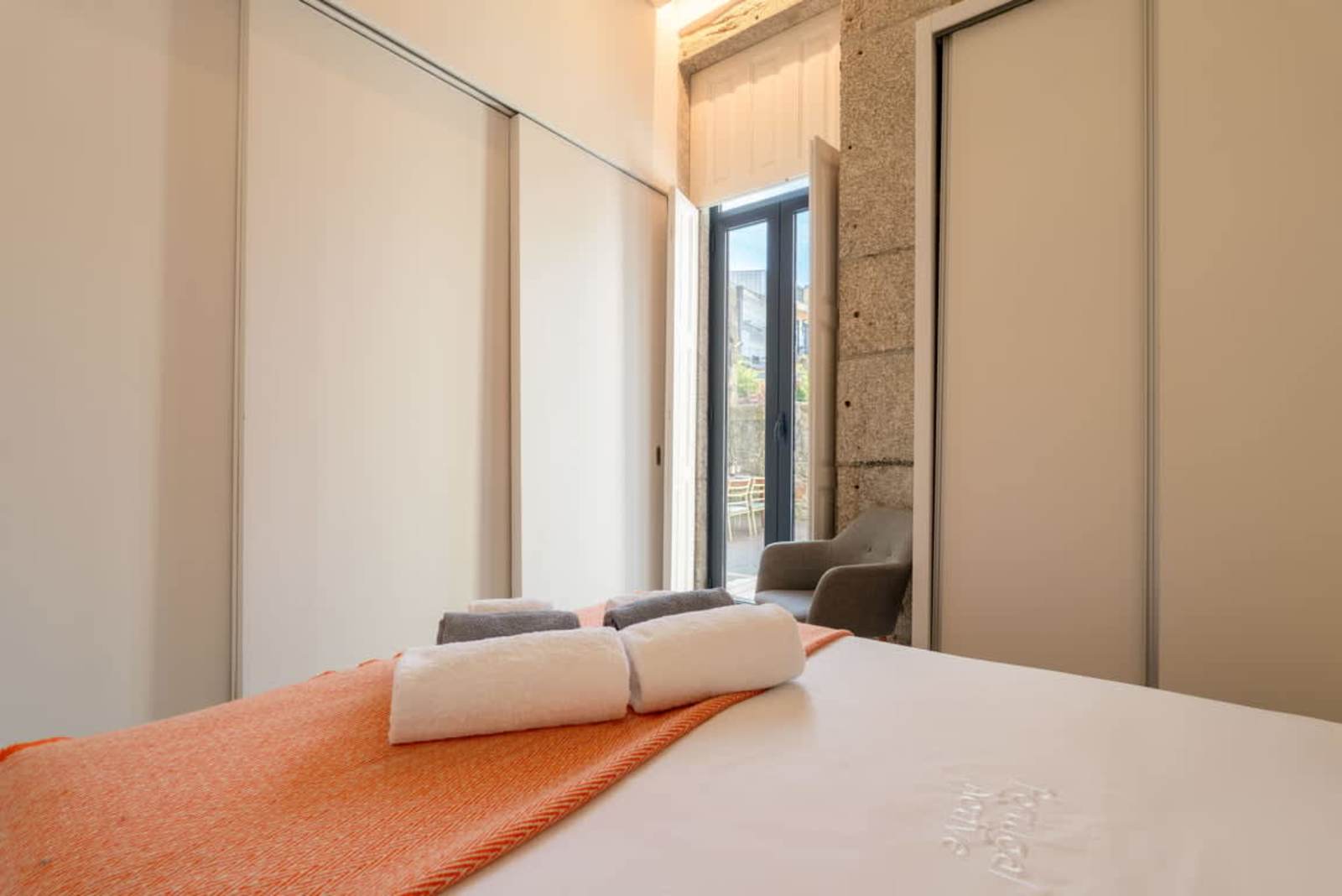 Invictus Escape I Jacuzzi and Charm in the City – luxury villa in Porto and Douro, Portugal – image 10