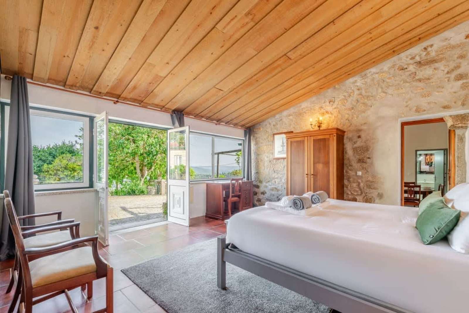 Roses House at Fountain Retreat I Pool & Sports – luxury villa in Minho Coast, Portugal – image 1