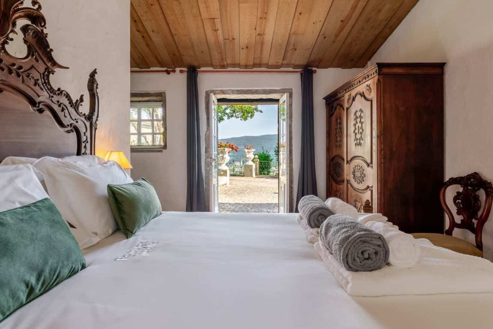 Roses House at Fountain Retreat I Pool & Sports – luxury villa in Minho Coast, Portugal – image 35
