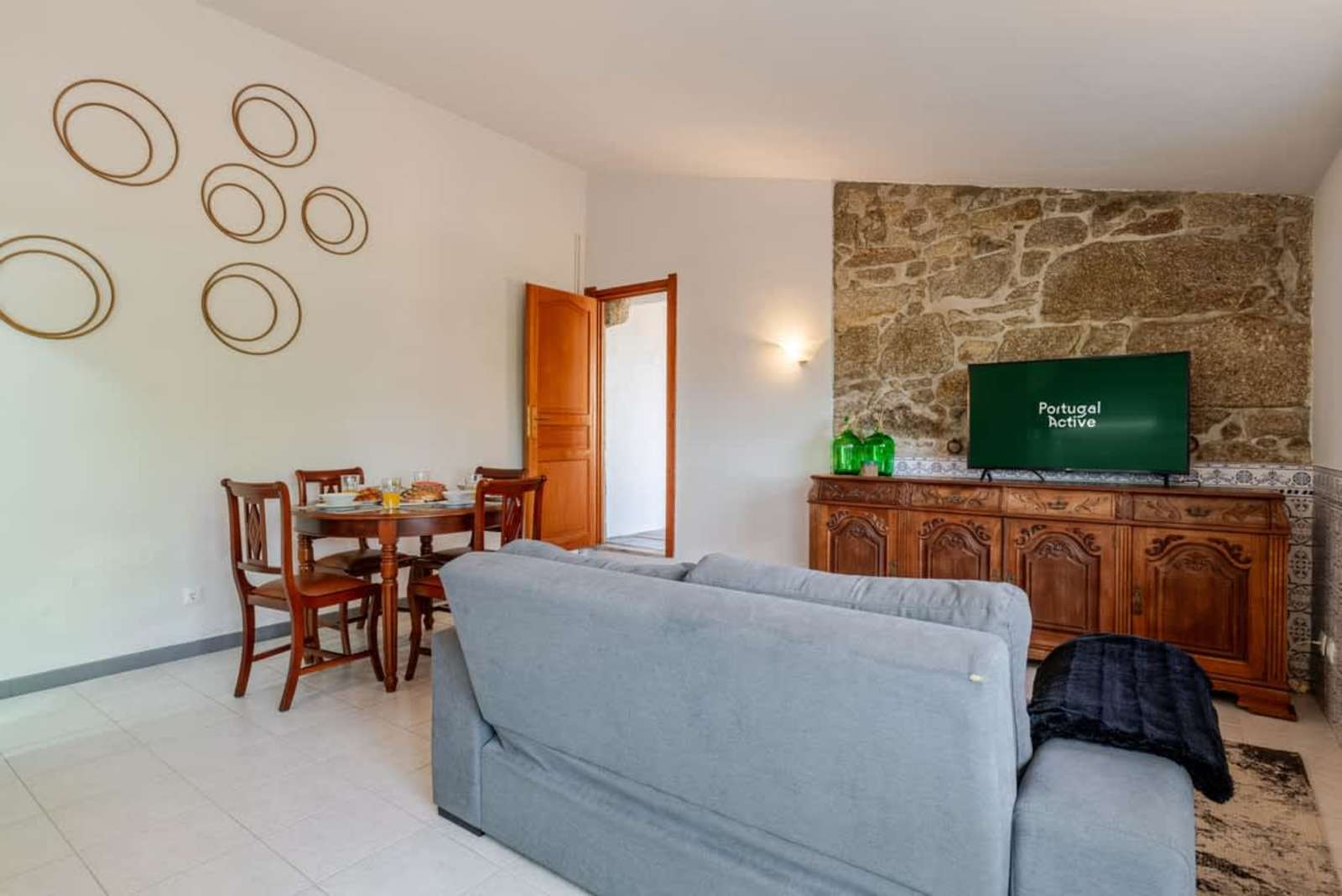Roses House at Fountain Retreat I Pool & Sports – luxury villa in Minho Coast, Portugal – image 5
