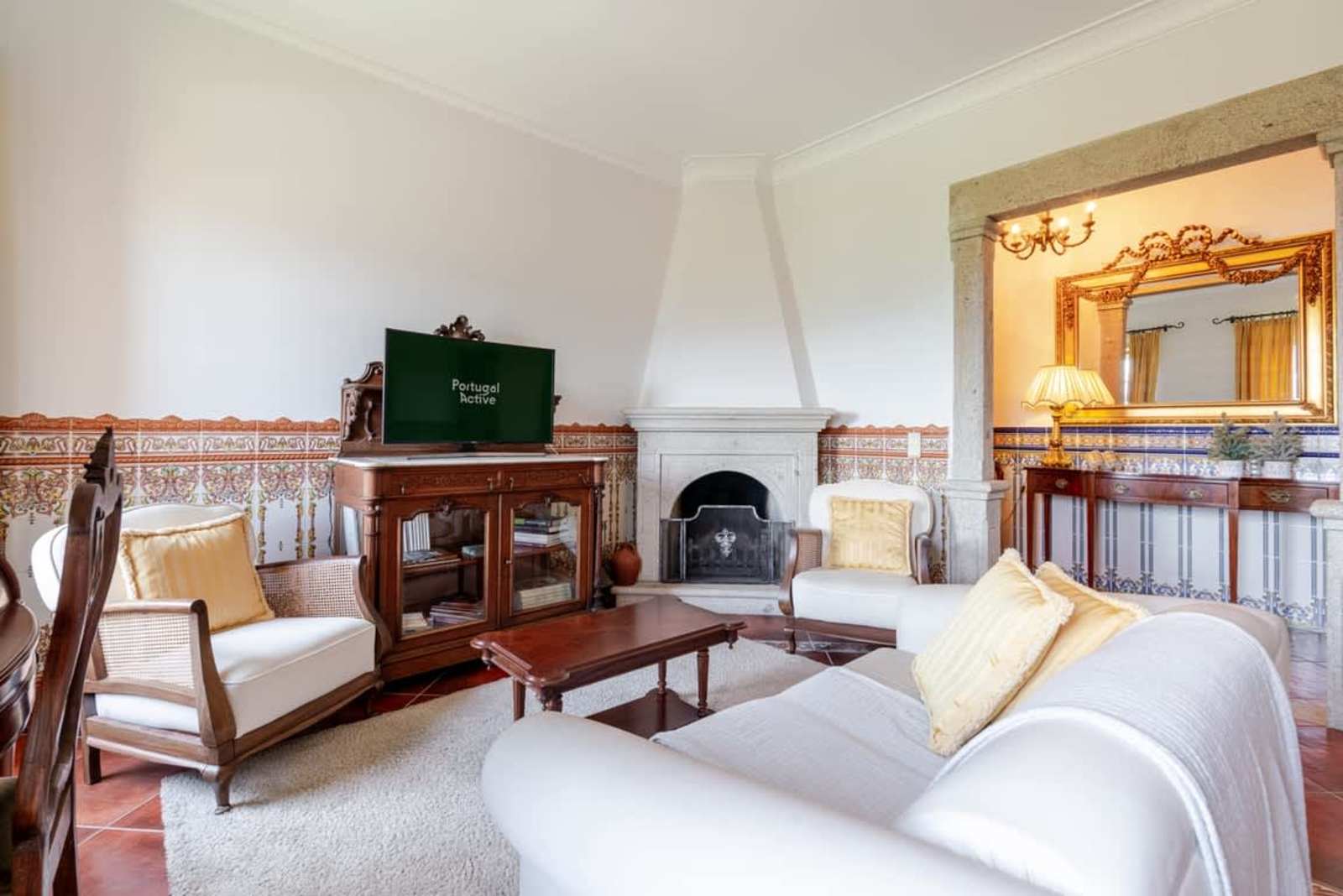 Senhorial House at Fountain Retreat-Pool & Sports – luxury villa in Minho Coast, Portugal – image 31