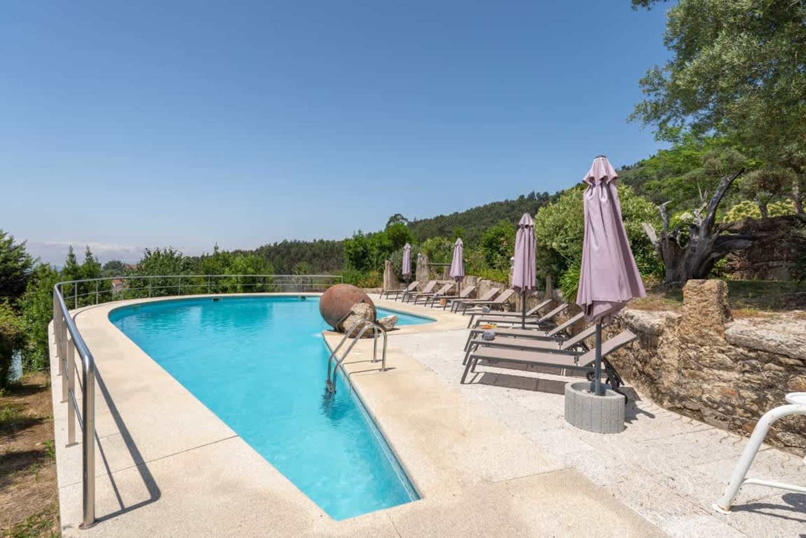 Fountain Retreat I Pool & Sports Escape – luxury villa in Minho Coast, Portugal – image 31