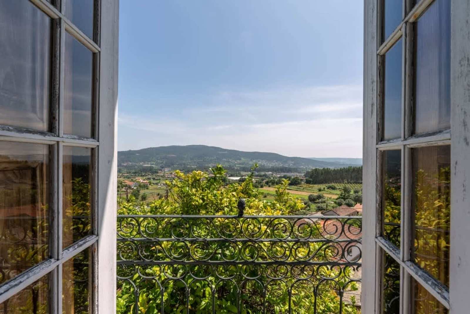 Fountain Retreat I Pool & Sports Escape – luxury villa in Minho Coast, Portugal – image 74