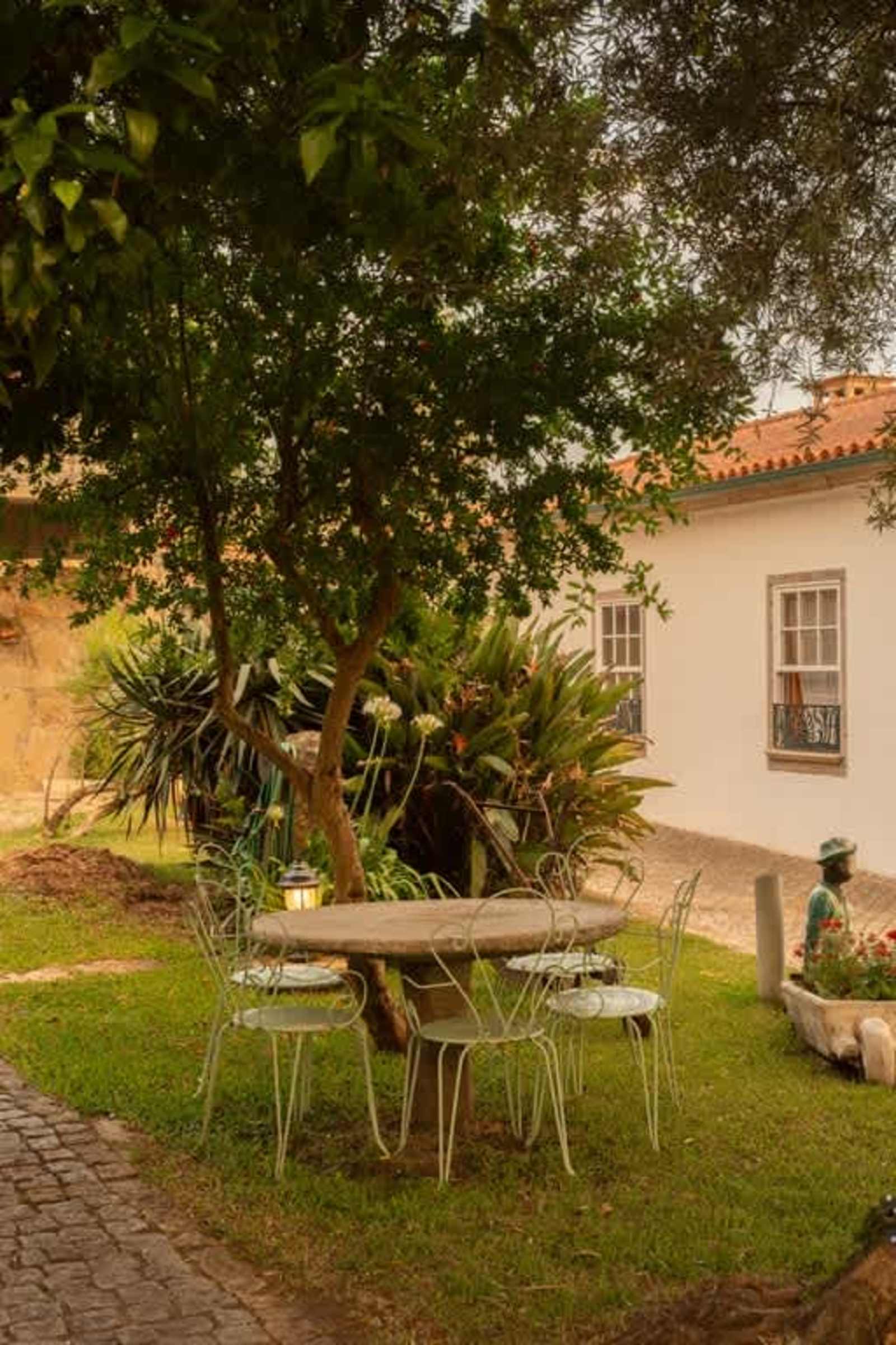 Fountain Retreat I Pool & Sports Escape – luxury villa in Minho Coast, Portugal – image 47