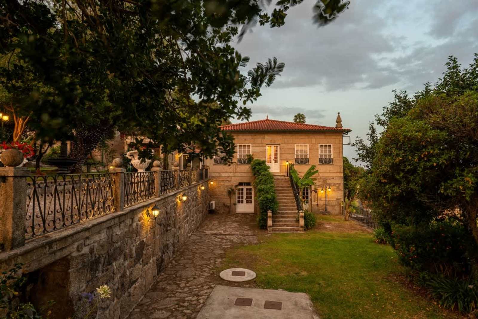 Fountain Retreat I Pool & Sports Escape – luxury villa in Minho Coast, Portugal – image 70