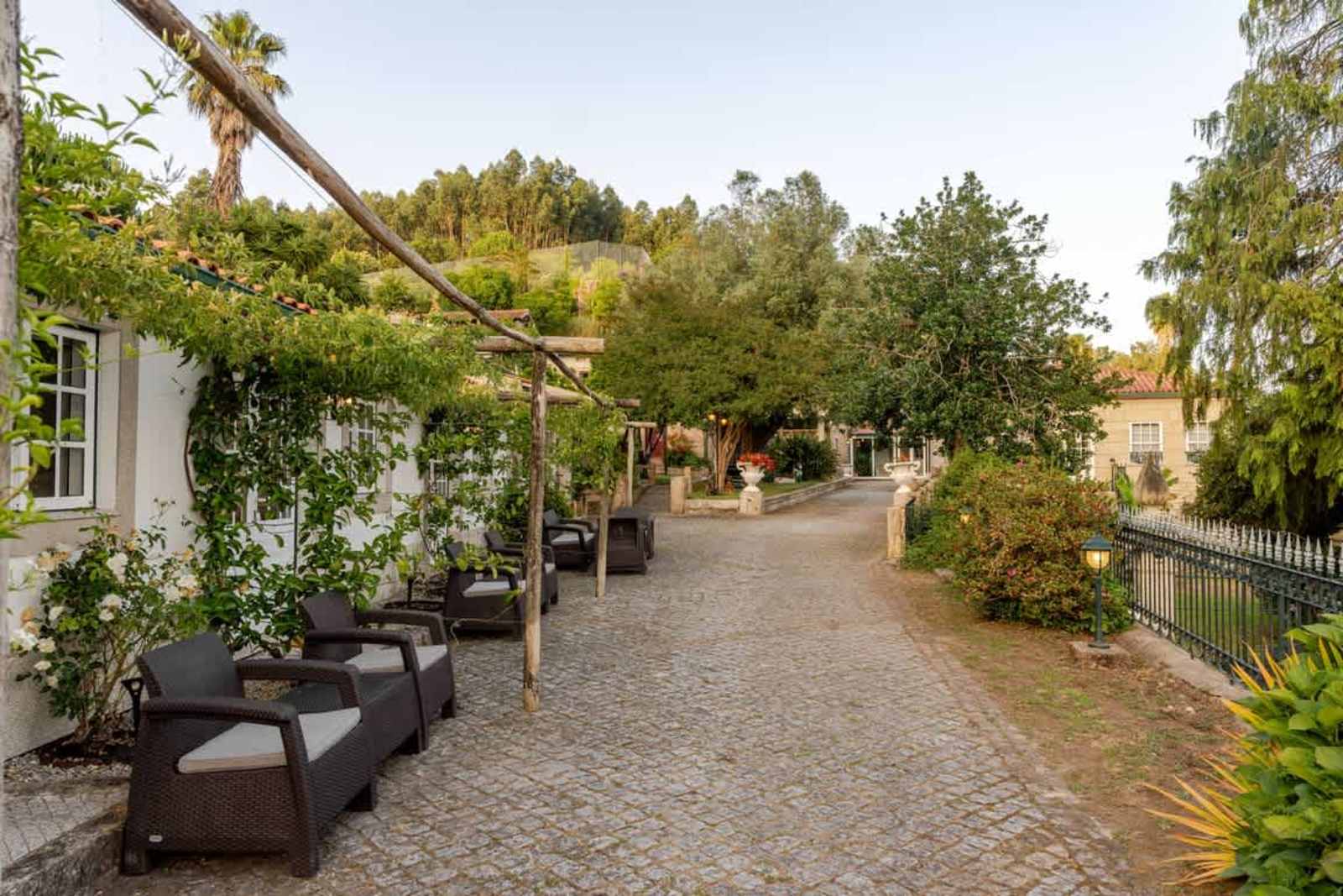 Fountain Retreat I Pool & Sports Escape – luxury villa in Minho Coast, Portugal – image 32