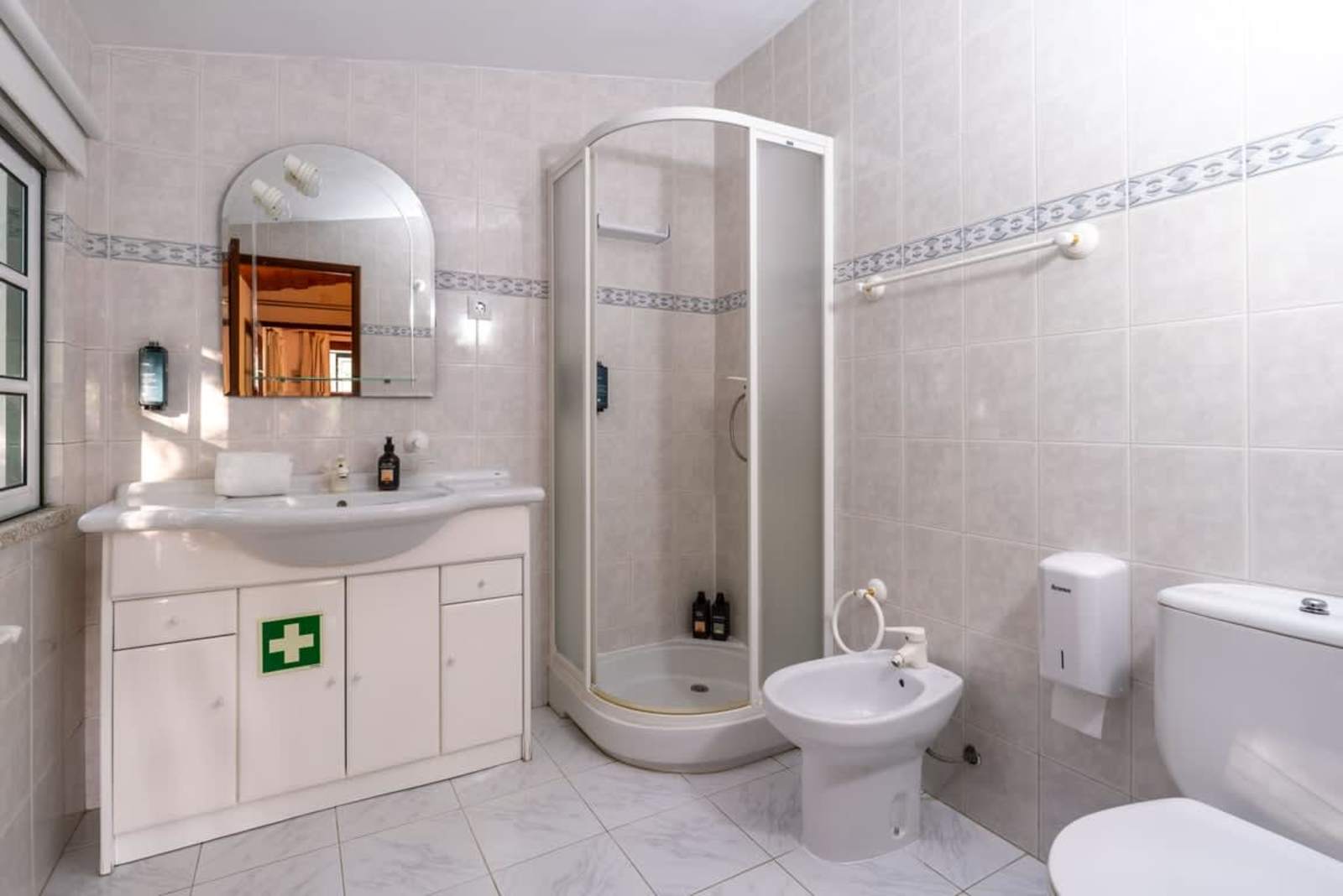 Garden House at Fountain Retreat I Pool & Sports – luxury villa in Minho Coast, Portugal – image 21