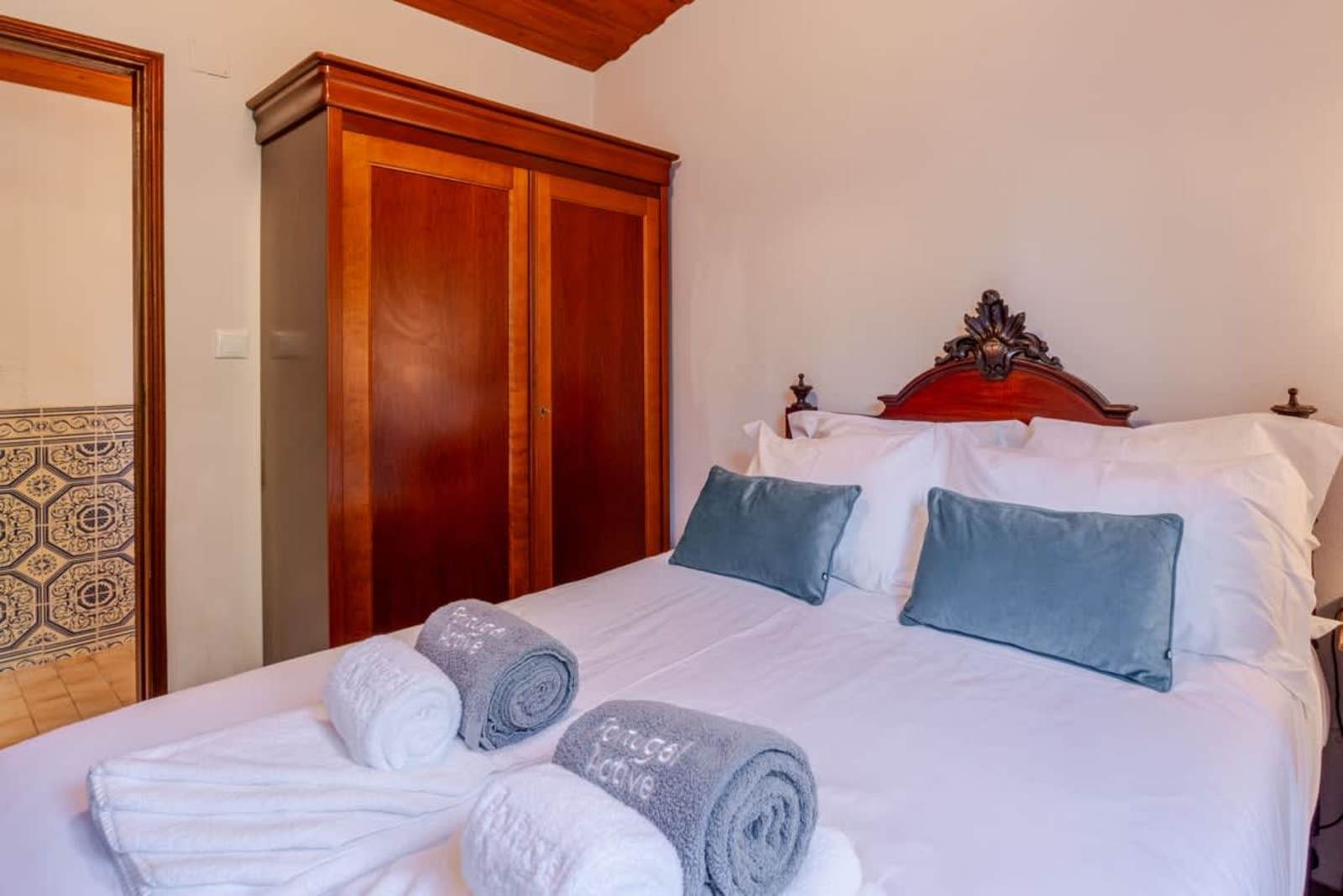 Garden House at Fountain Retreat I Pool & Sports – luxury villa in Minho Coast, Portugal – image 26