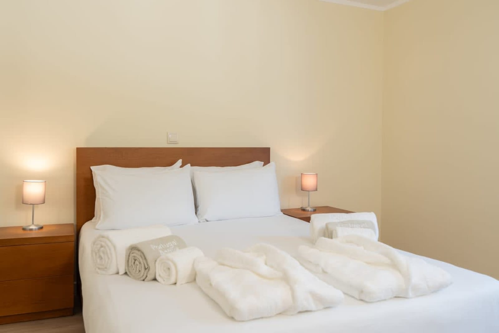 Shoreline Escape – luxury villa in Minho, Portugal – image 15
