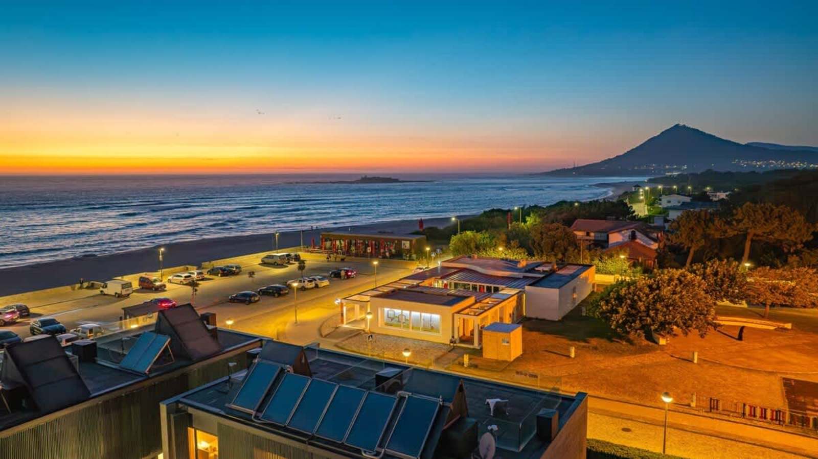Moledo Front Beach with Sunset Views and Pool – luxury villa in Minho Coast, Portugal – image 9