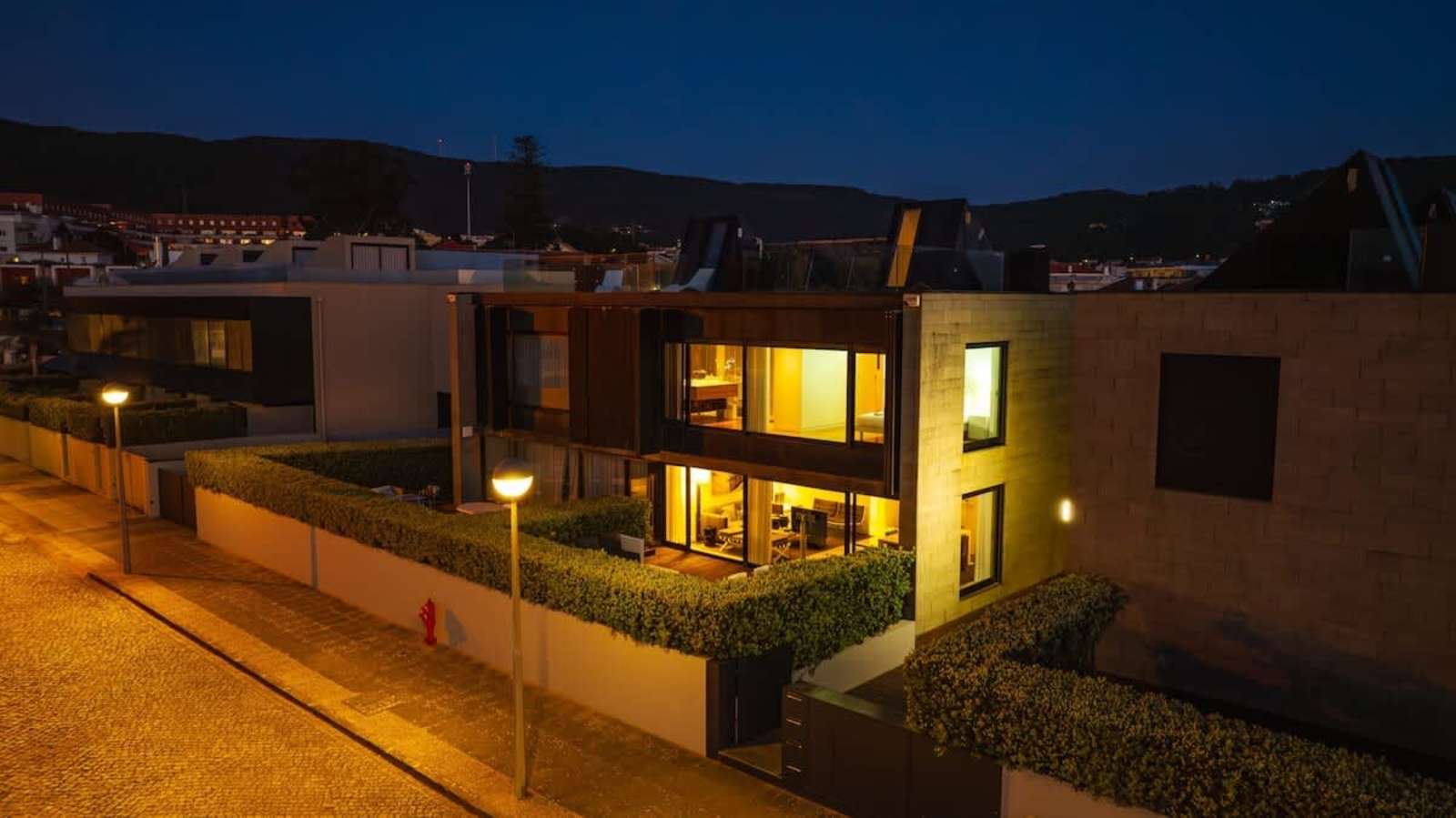 Moledo Front Beach with Sunset Views and Pool – luxury villa in Minho Coast, Portugal – image 13