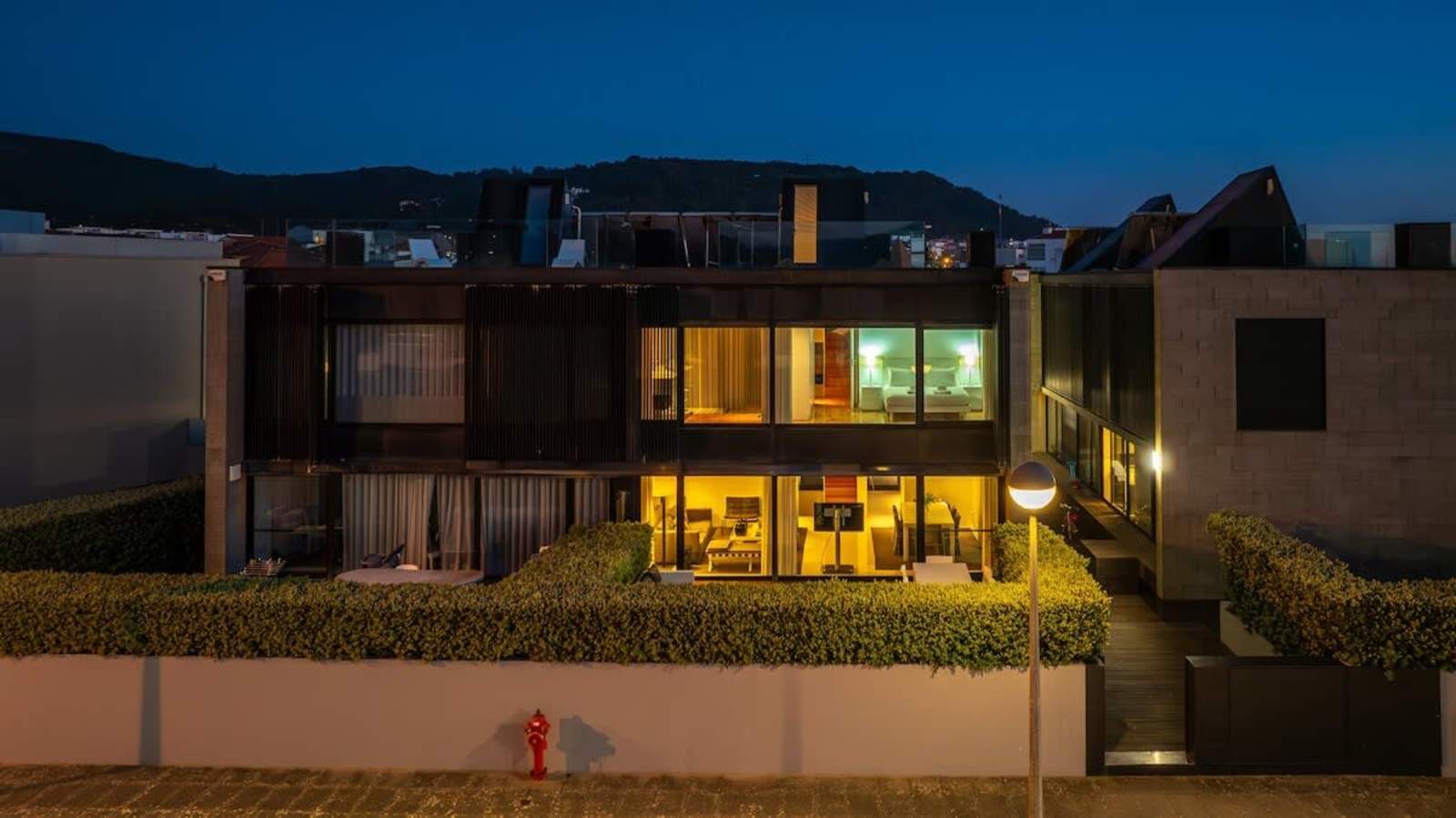 Moledo Front Beach with Sunset Views and Pool – luxury villa in Minho Coast, Portugal – image 14