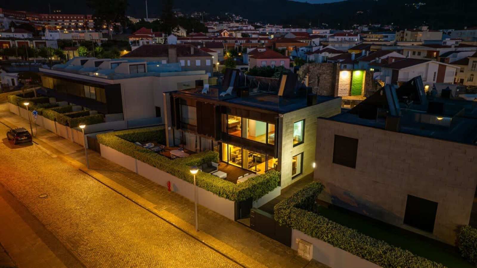 Moledo Front Beach with Sunset Views and Pool – luxury villa in Minho Coast, Portugal – image 12
