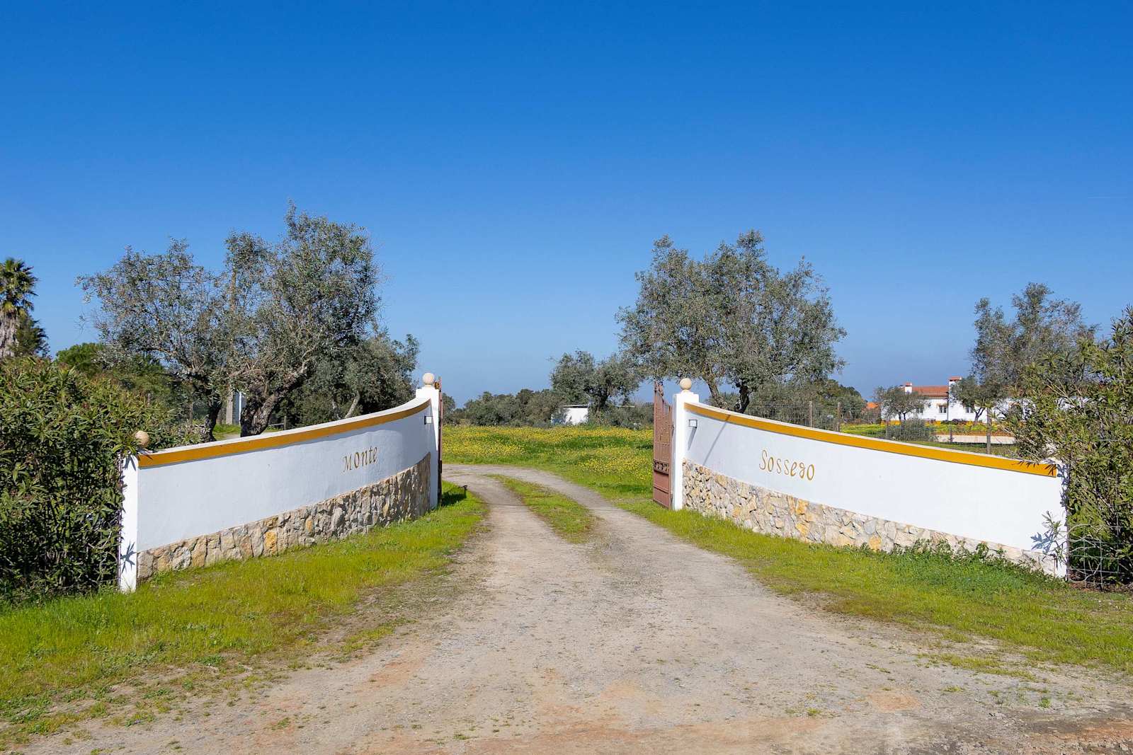 Alentejo Rural Farmhouse with Heated Pool & Total Privacy – luxury villa in Alentejo, Portugal – image 43