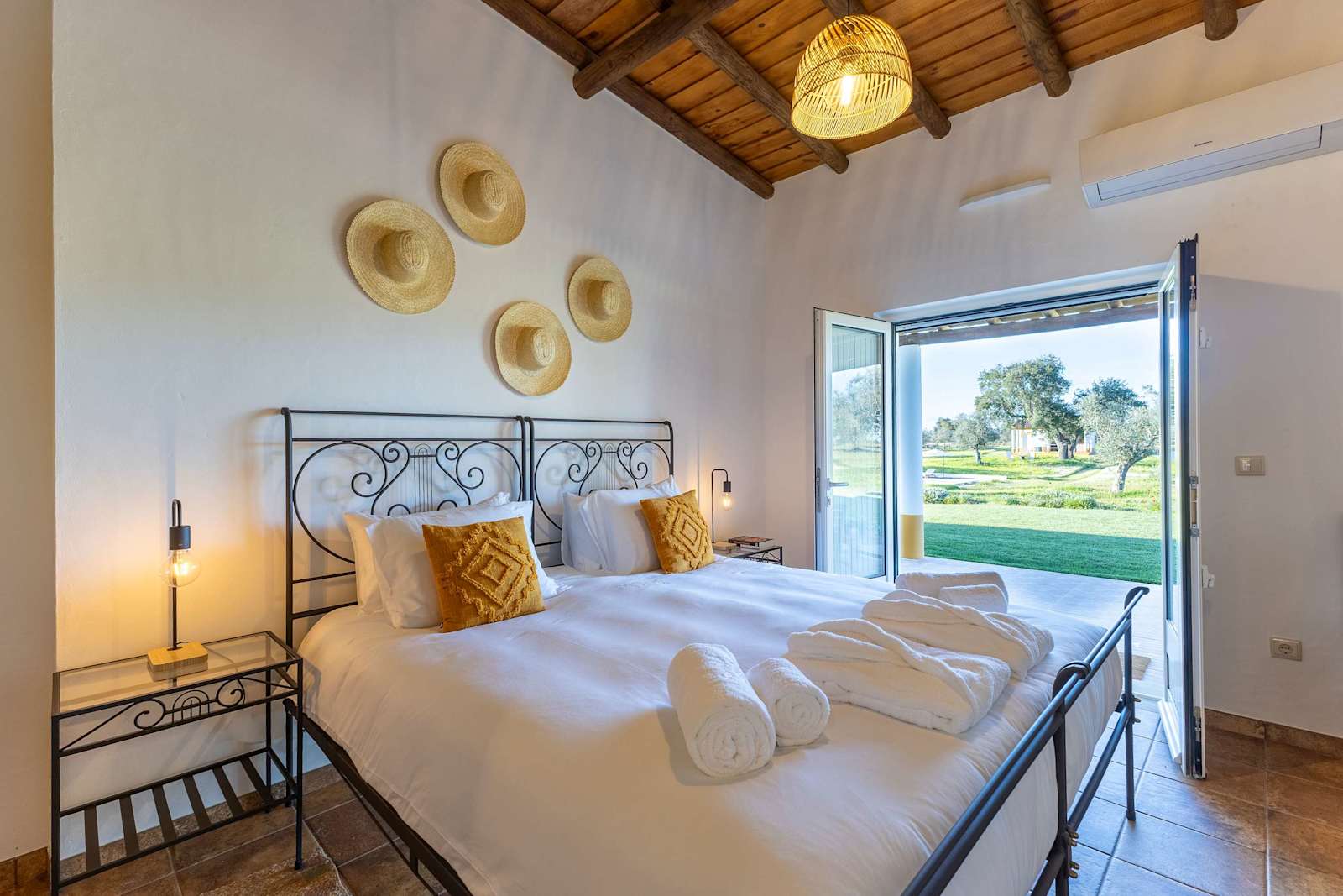 Alentejo Rural Farmhouse with Heated Pool & Total Privacy – luxury villa in Alentejo, Portugal – image 32