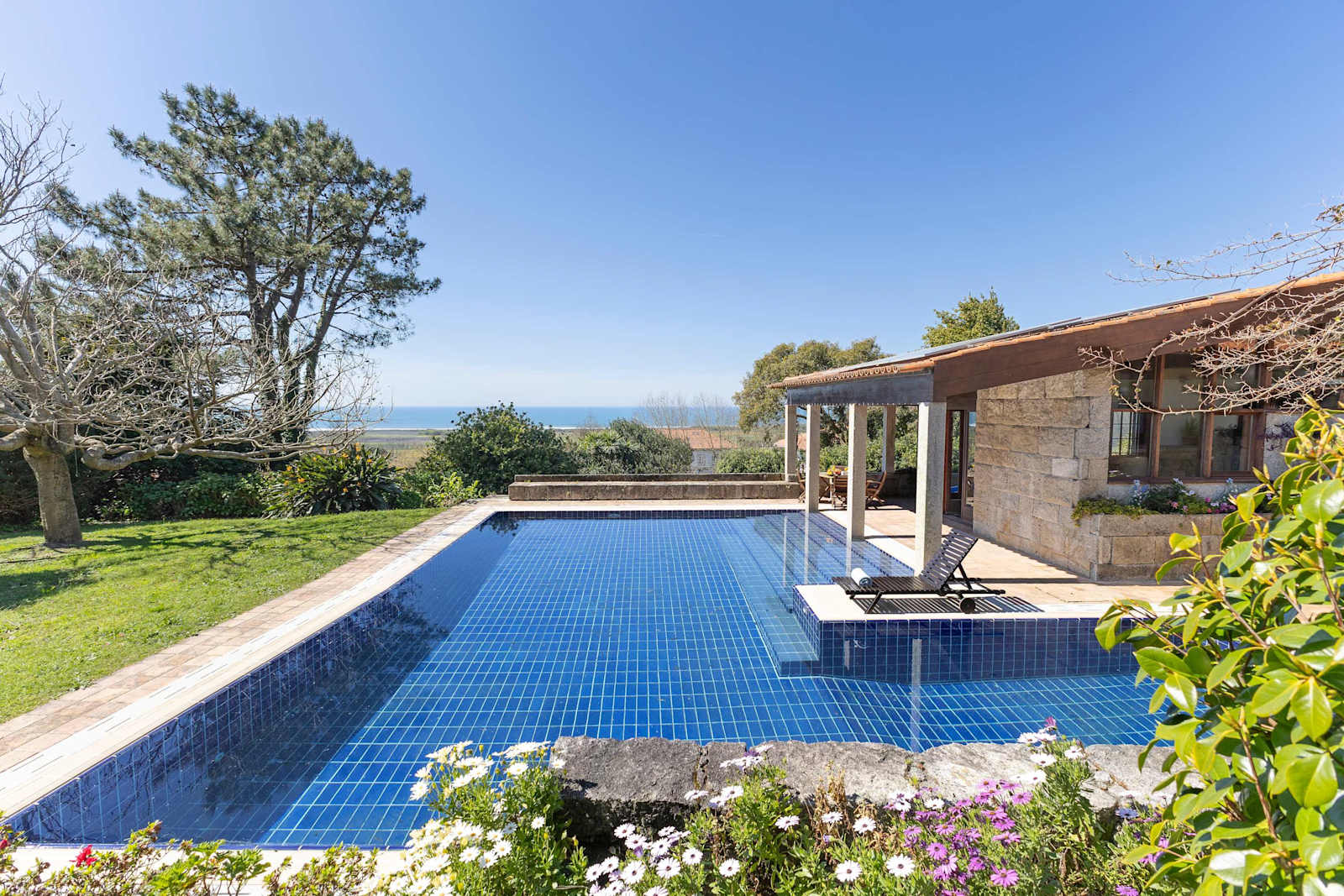 Beach Farm – luxury villa in Minho, Portugal – image 1