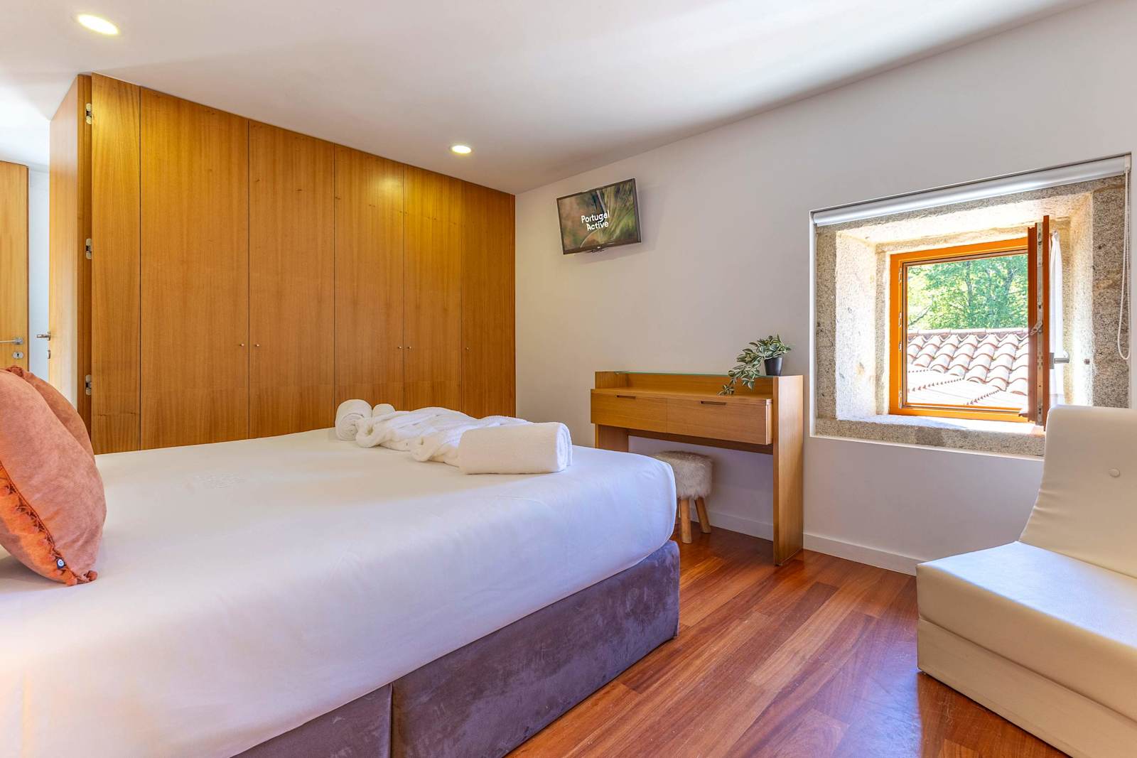Historic Riverfront Watermill · Private Beach Access – luxury villa in Minho Coast, Portugal – image 19