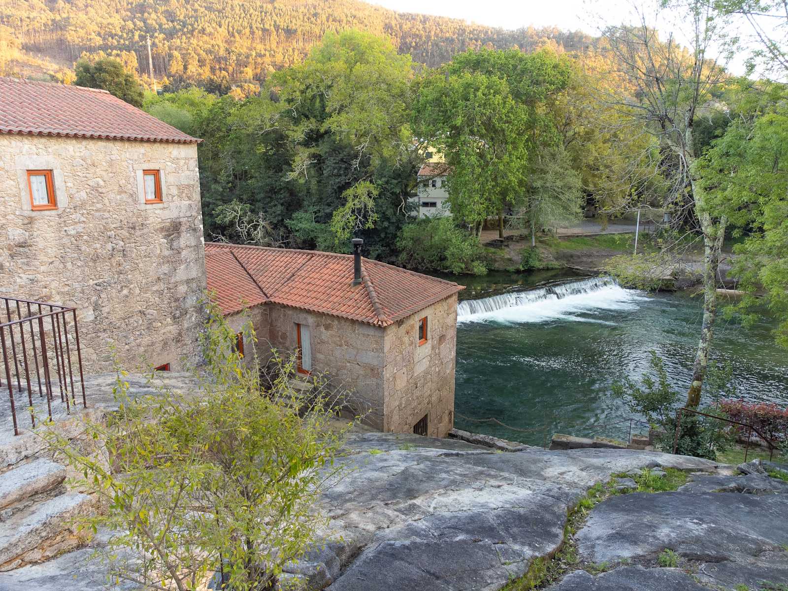 River Beach Suite · Joe Cocker at the Watermill – luxury villa in Minho Coast, Portugal – image 2