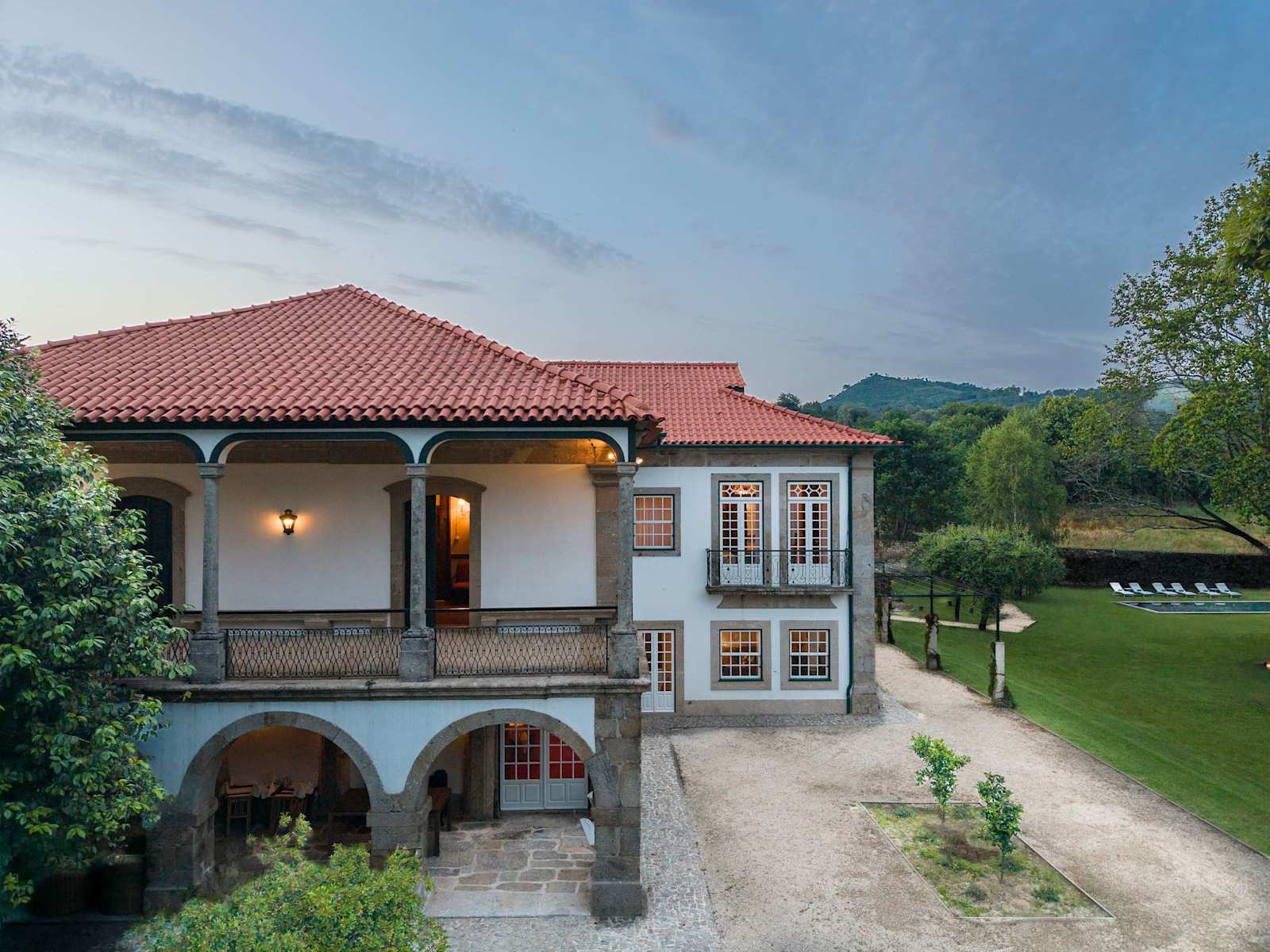 Carcavelos Manor House – luxury villa in Minho, Portugal – image 100