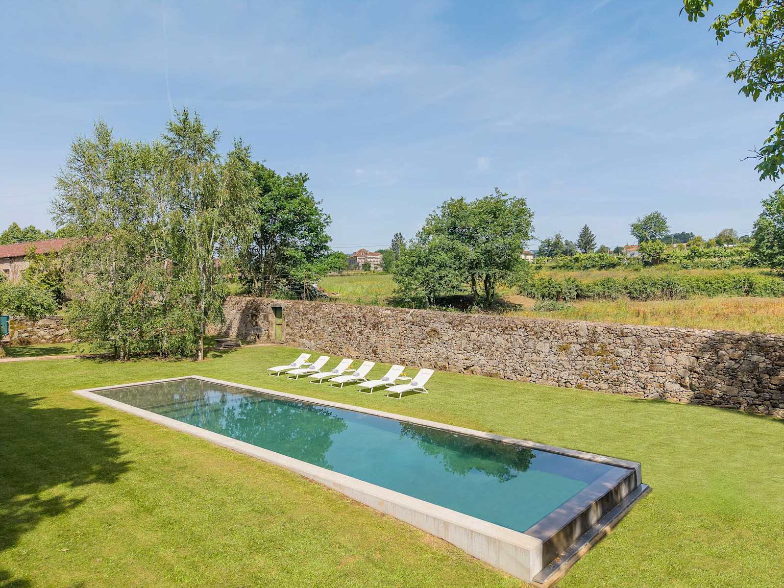 Carcavelos Manor House – luxury villa in Minho, Portugal – image 16