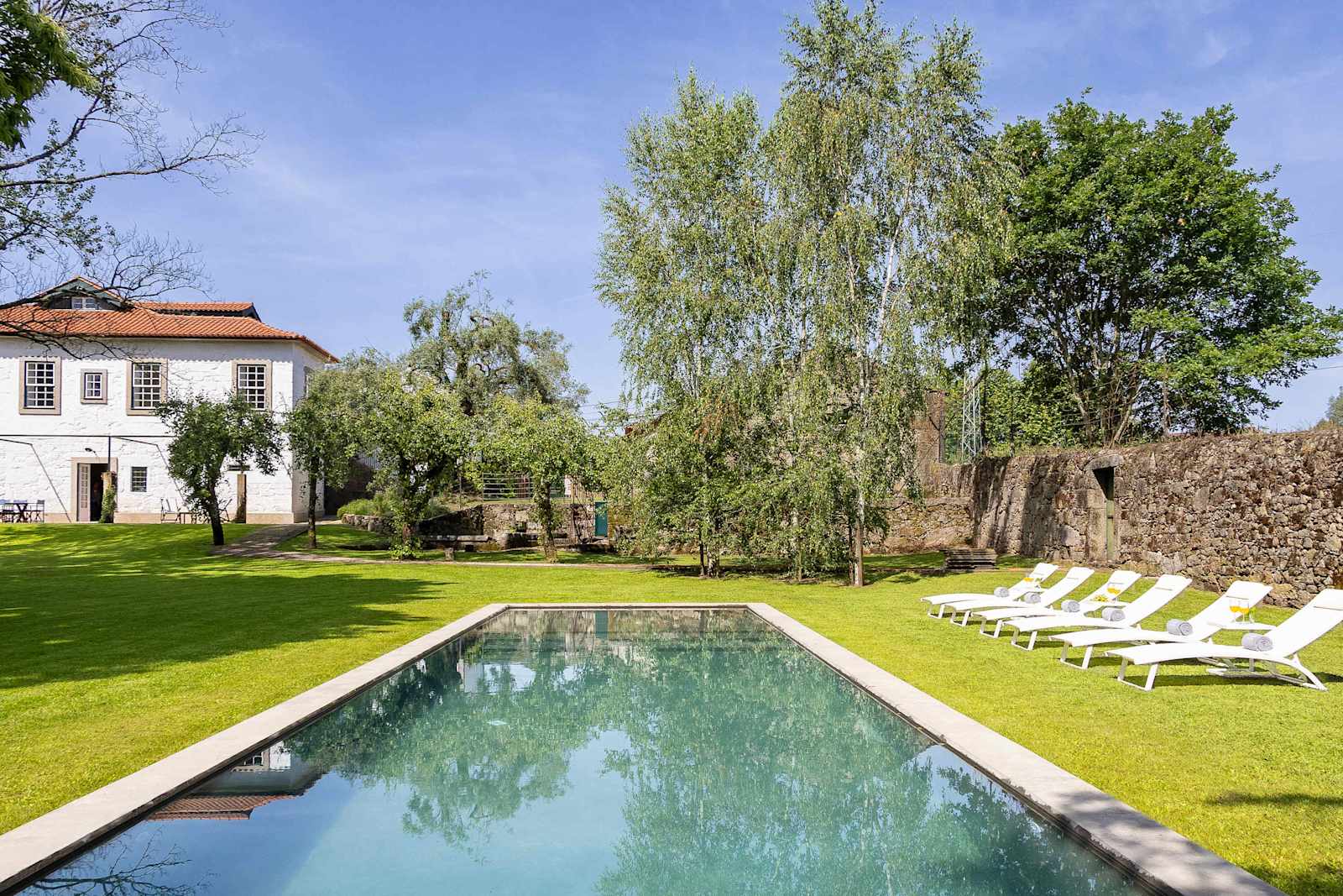 Carcavelos Manor House – luxury villa in Minho, Portugal – image 10