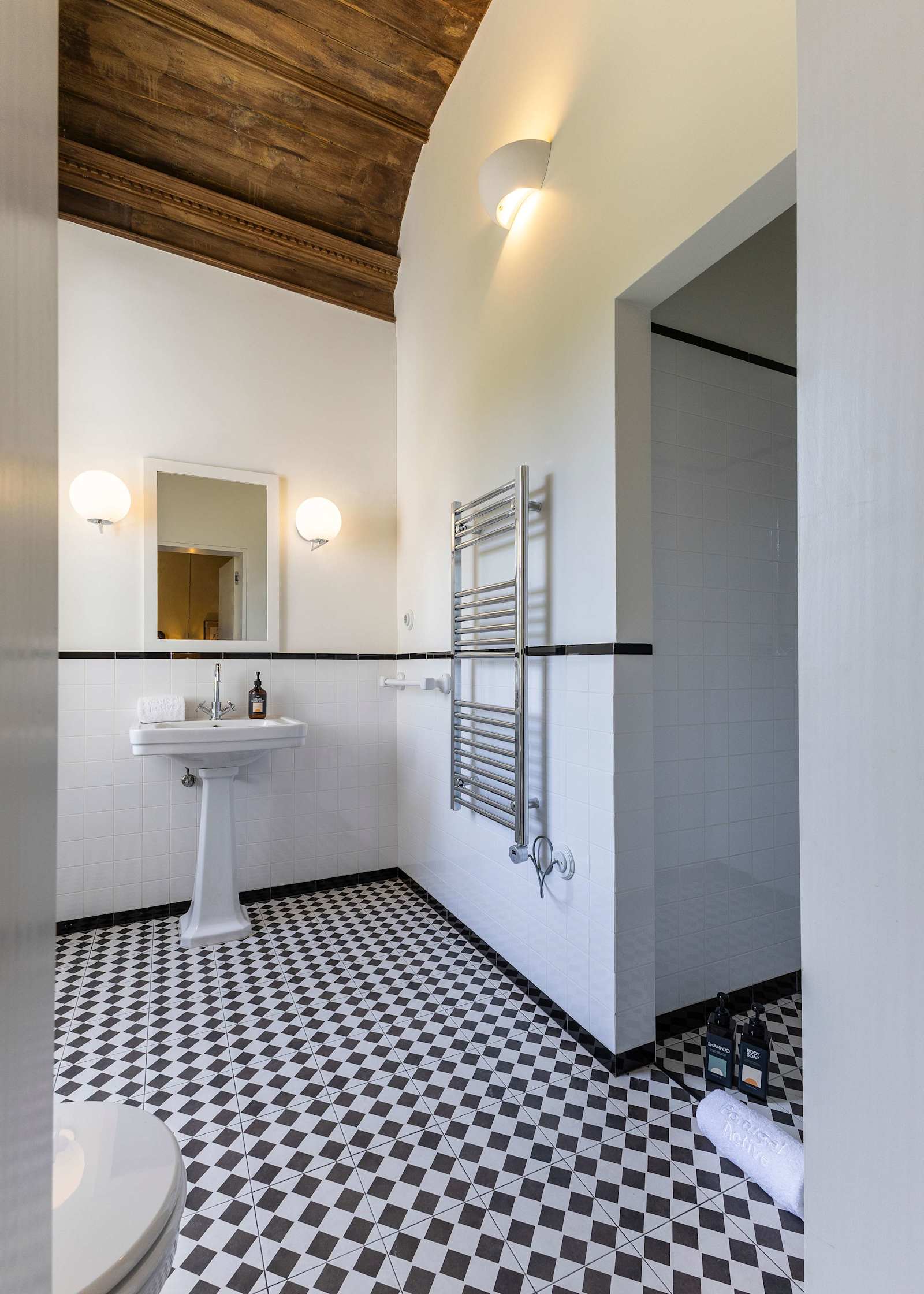 Carcavelos Manor House – luxury villa in Minho, Portugal – image 65