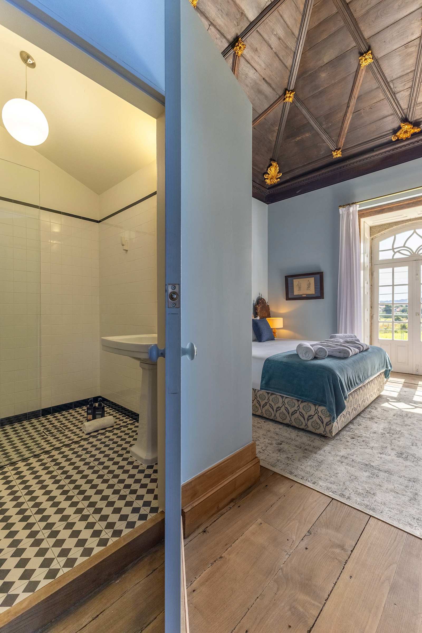 Carcavelos Manor House – luxury villa in Minho, Portugal – image 71