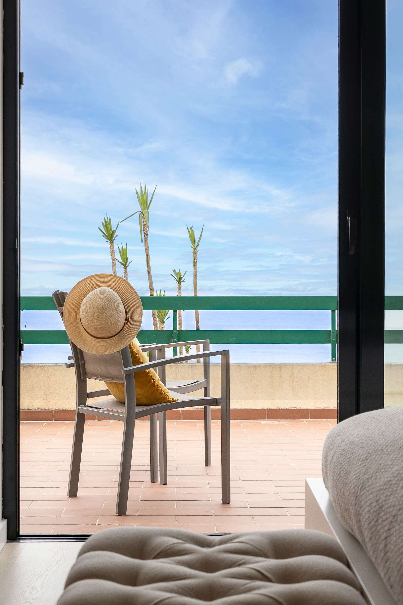 Sunset Cliffs – luxury villa in Lisbon, Portugal – image 3
