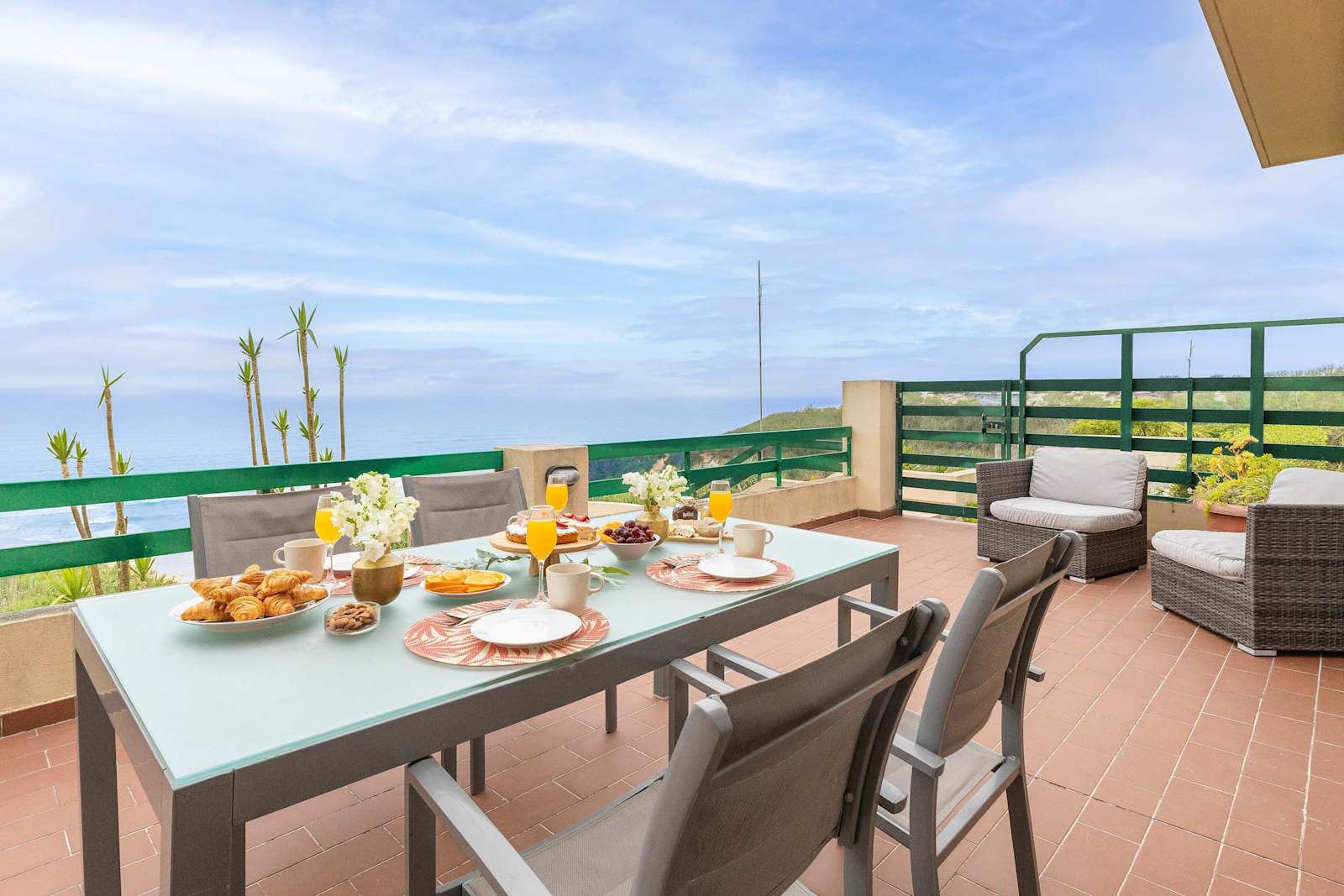 Sunset Cliffs – luxury villa in Lisbon, Portugal – image 10