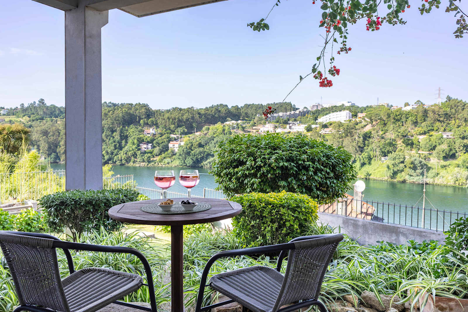Waterfront Villa by Douro – luxury villa in Porto and Douro, Portugal – image 5