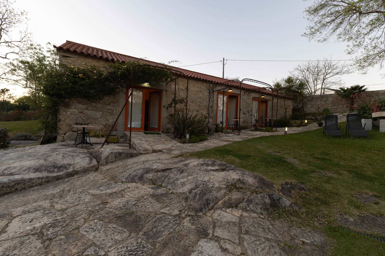 River Beach Loft · Bob Dylan at the Watermill – luxury villa in Minho Coast, Portugal – image 22