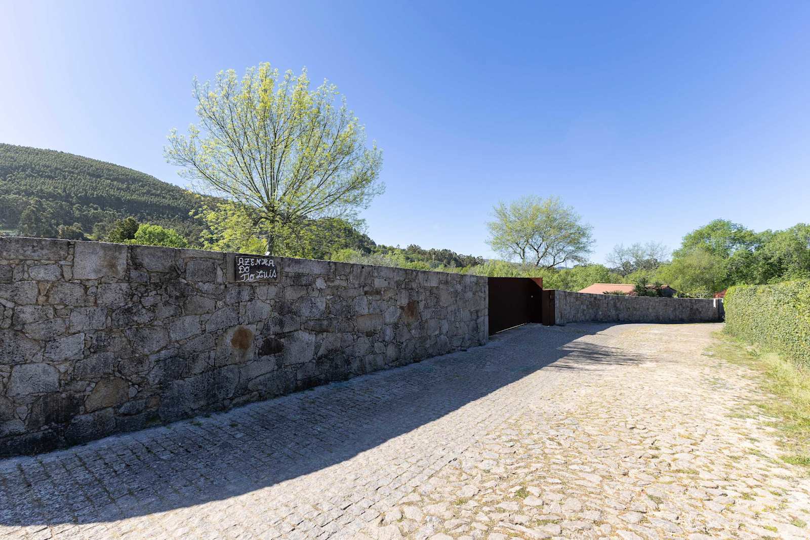 River Beach Suite · Joe Cocker at the Watermill – luxury villa in Minho Coast, Portugal – image 27