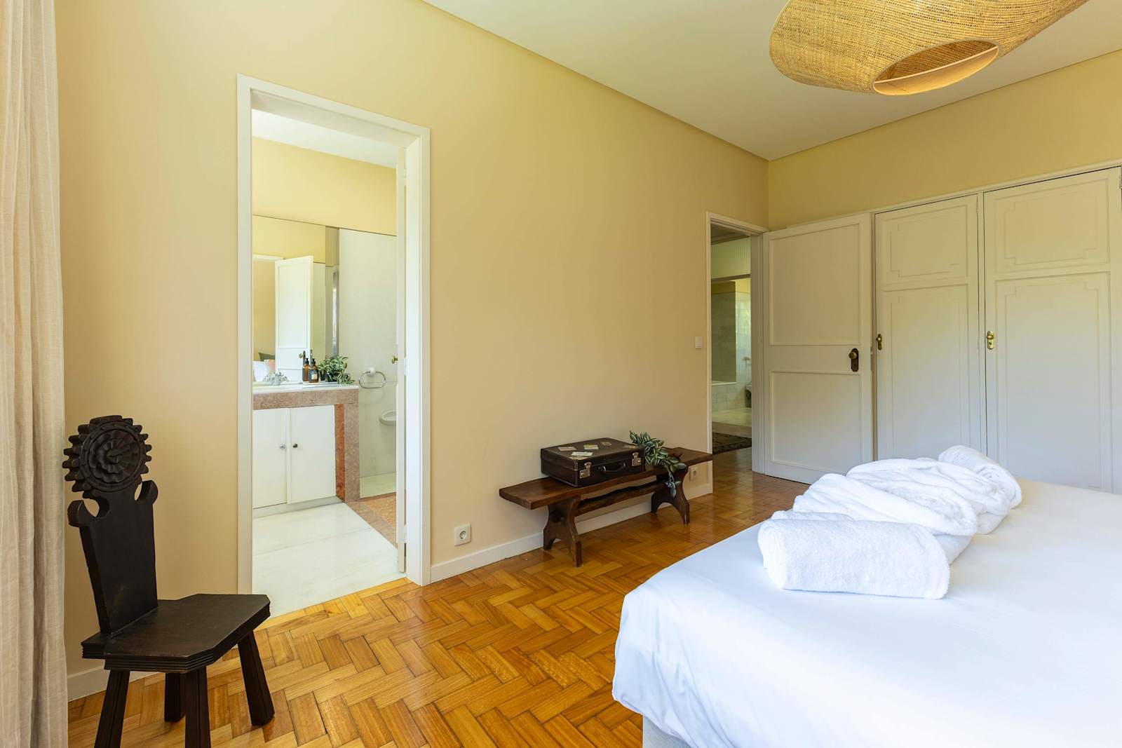 Abreu Retreat Palace I Luxury Elegance and Leisure Villa – luxury villa in Minho Coast, Portugal – image 37